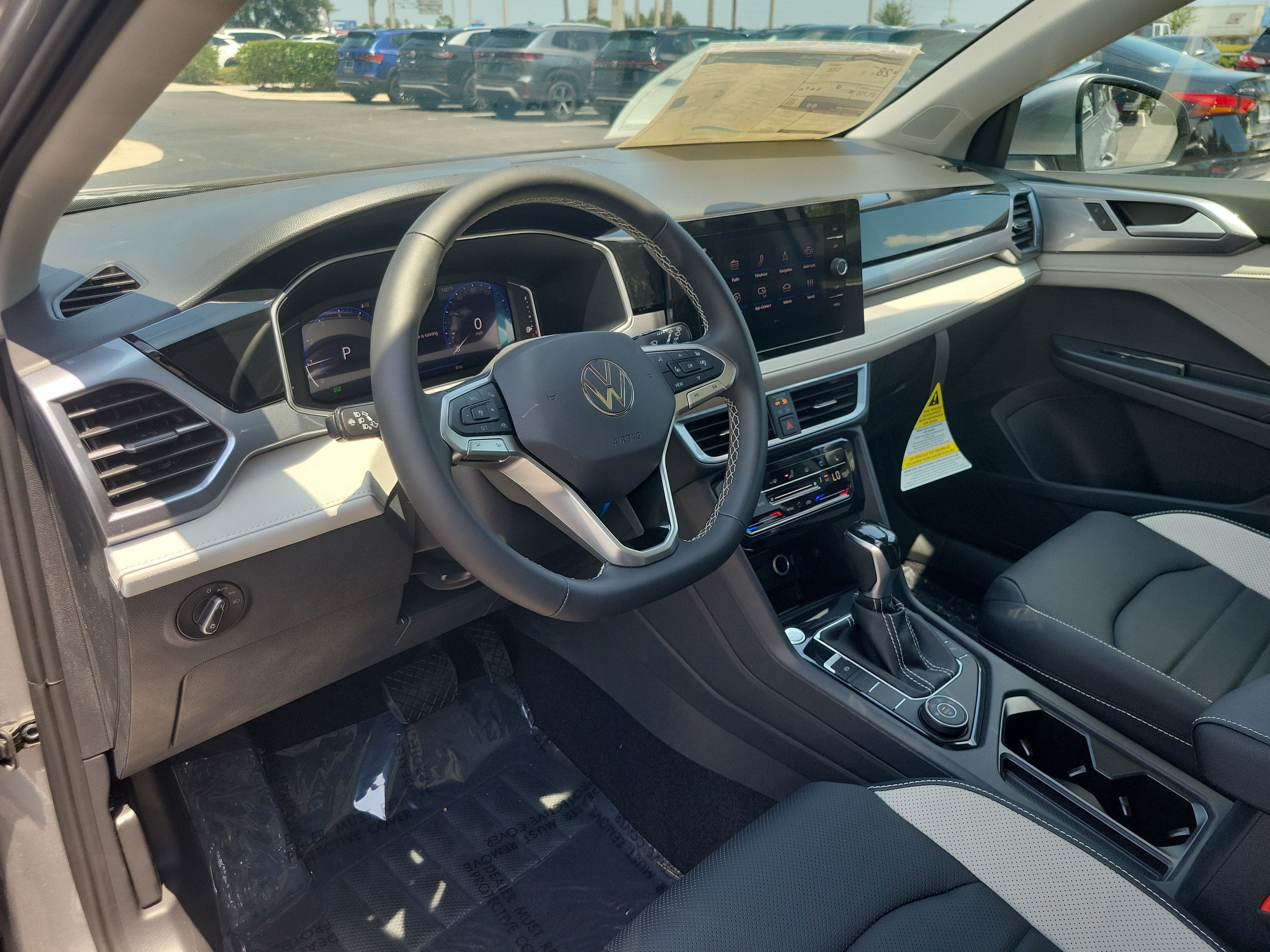 2026 Volkswagen Taos SEL
