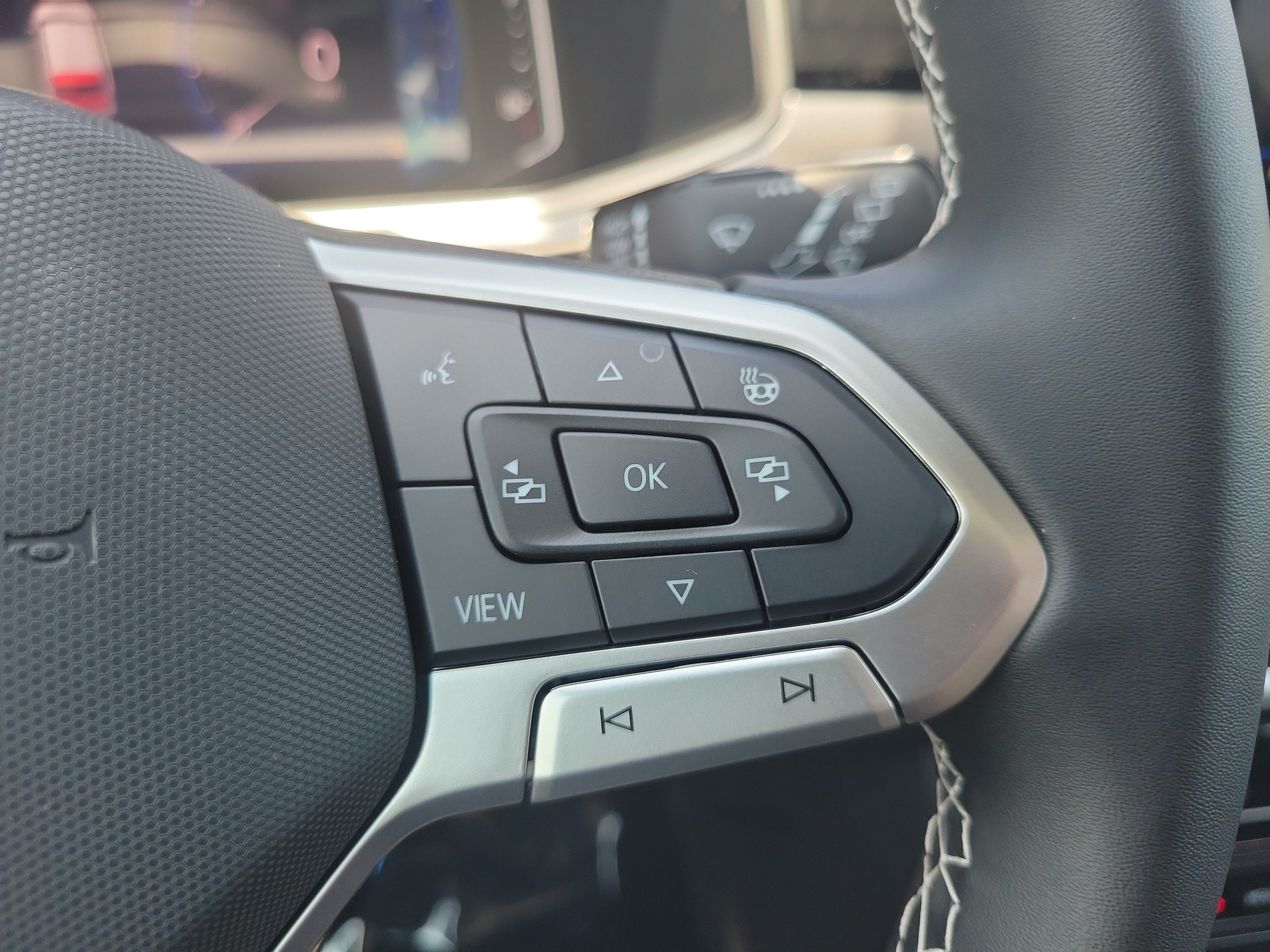 2026 Volkswagen Taos SEL