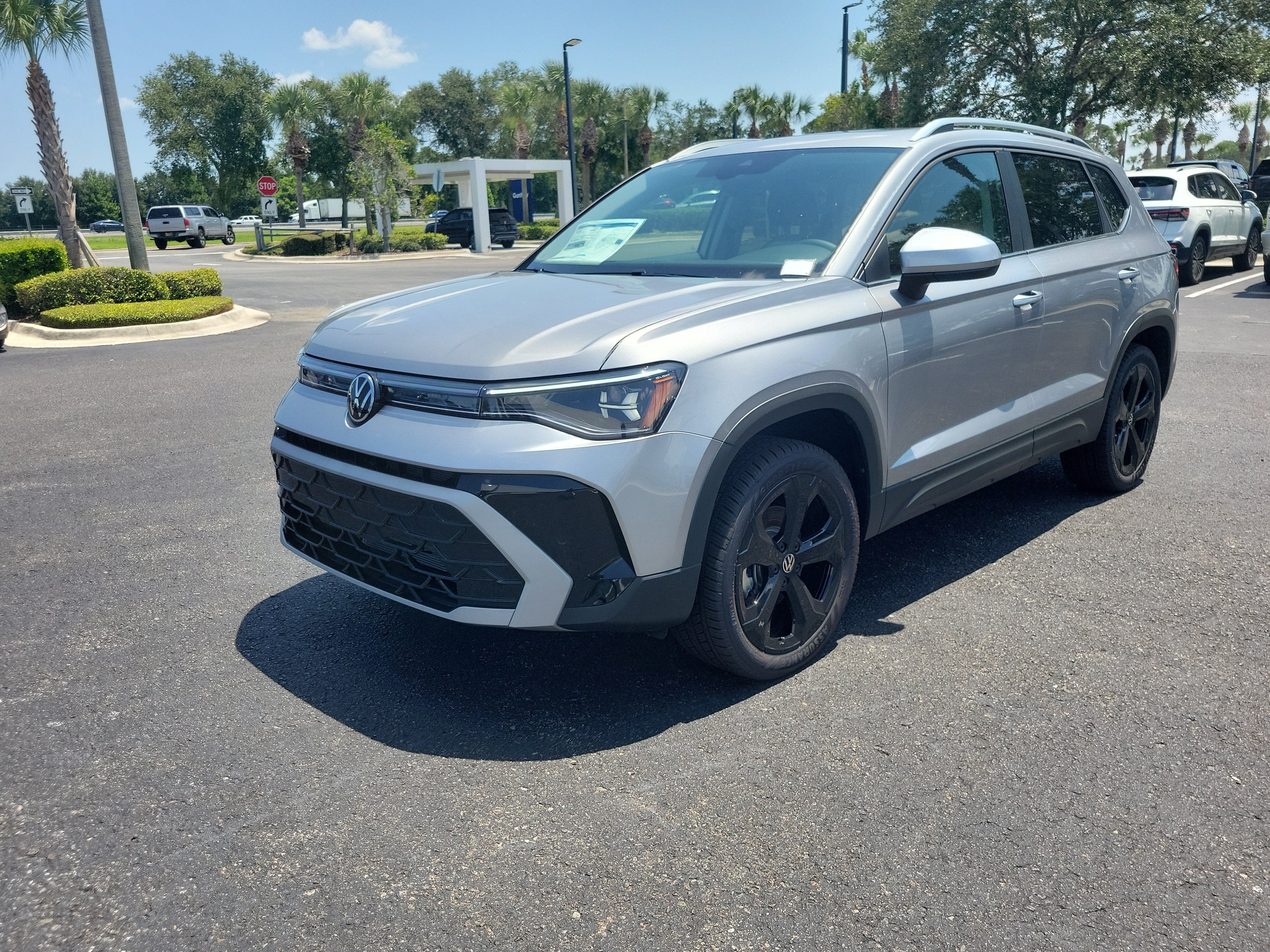 2026 Volkswagen Taos SEL