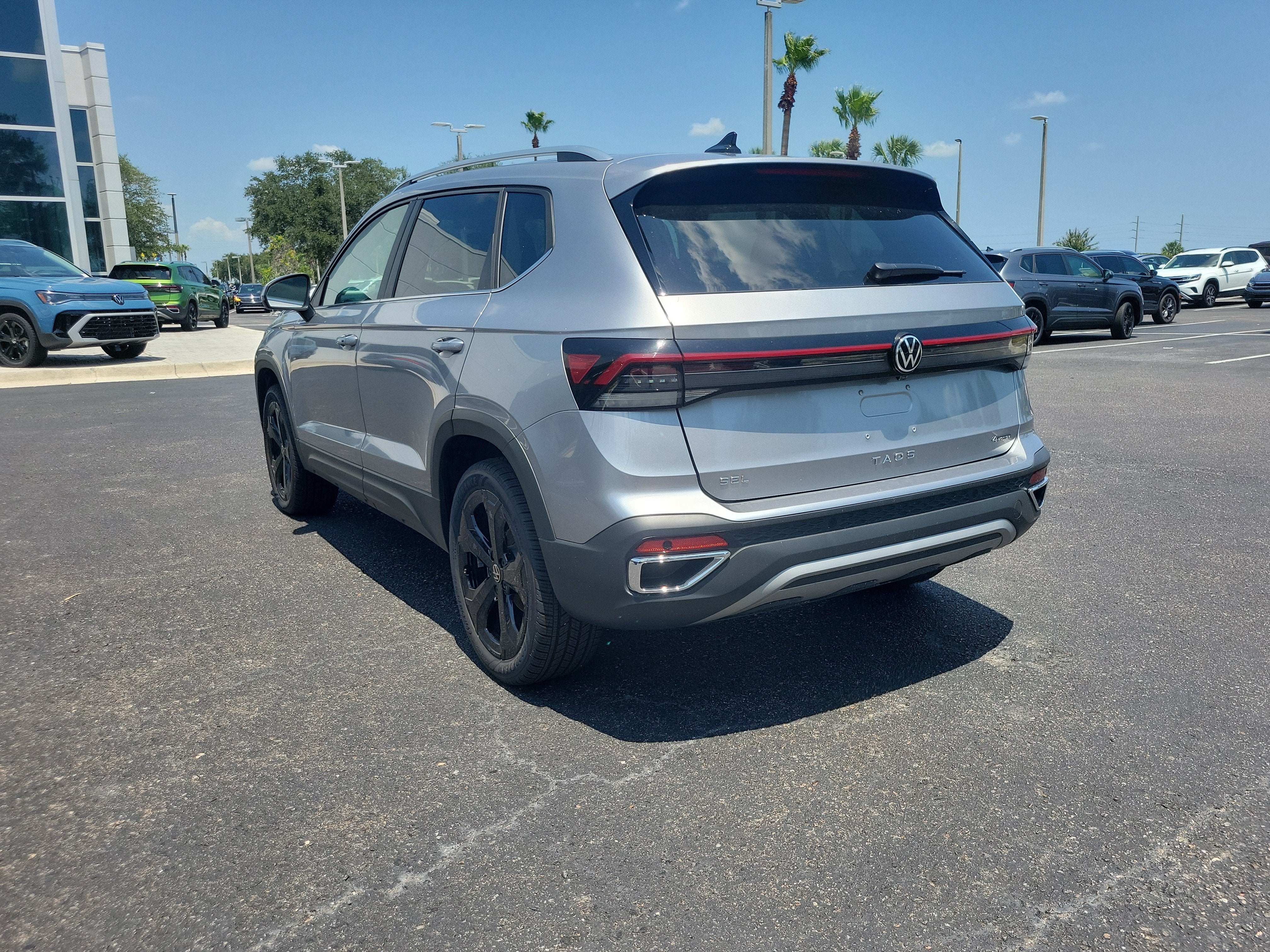 2026 Volkswagen Taos SEL
