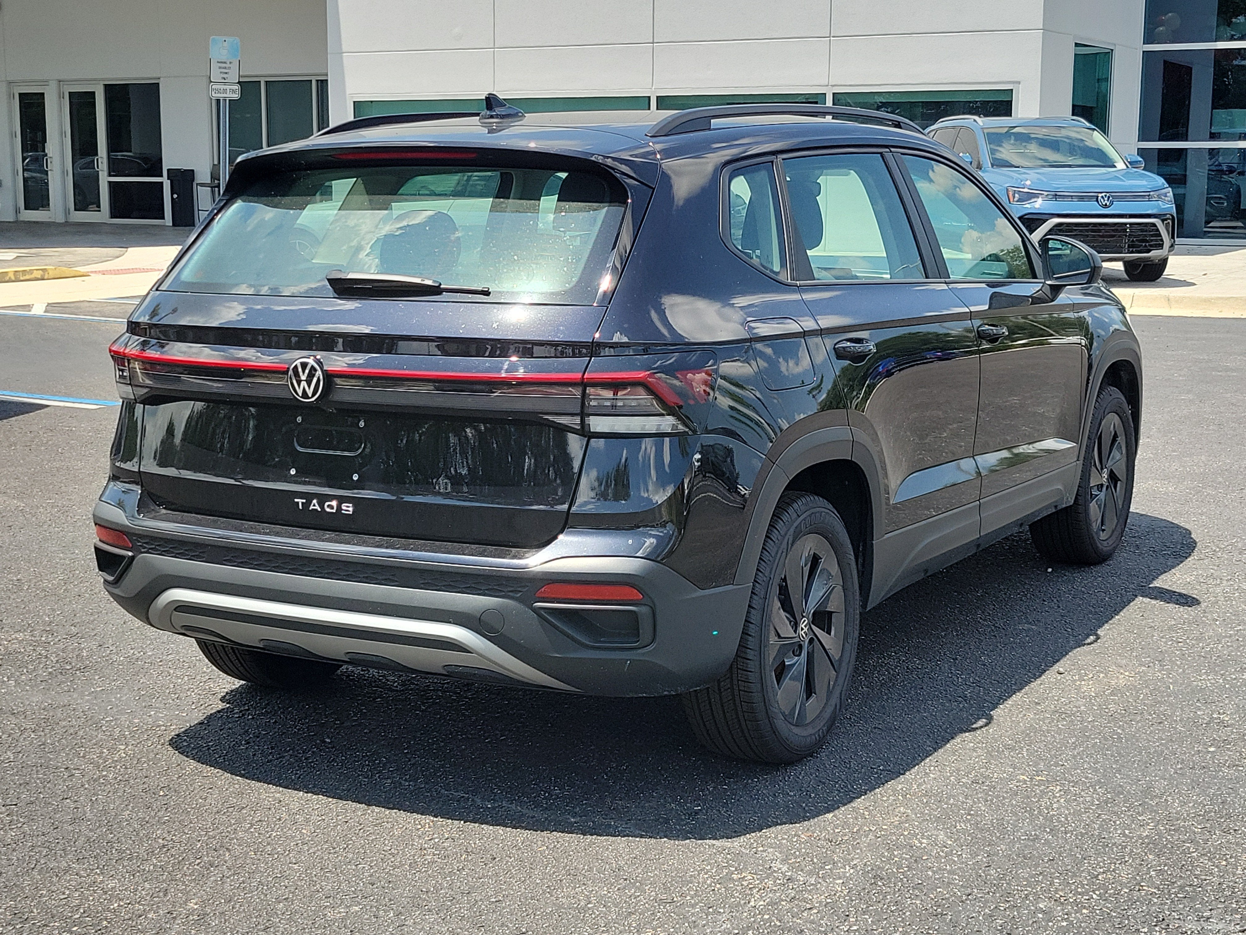 2025 Volkswagen Taos S
