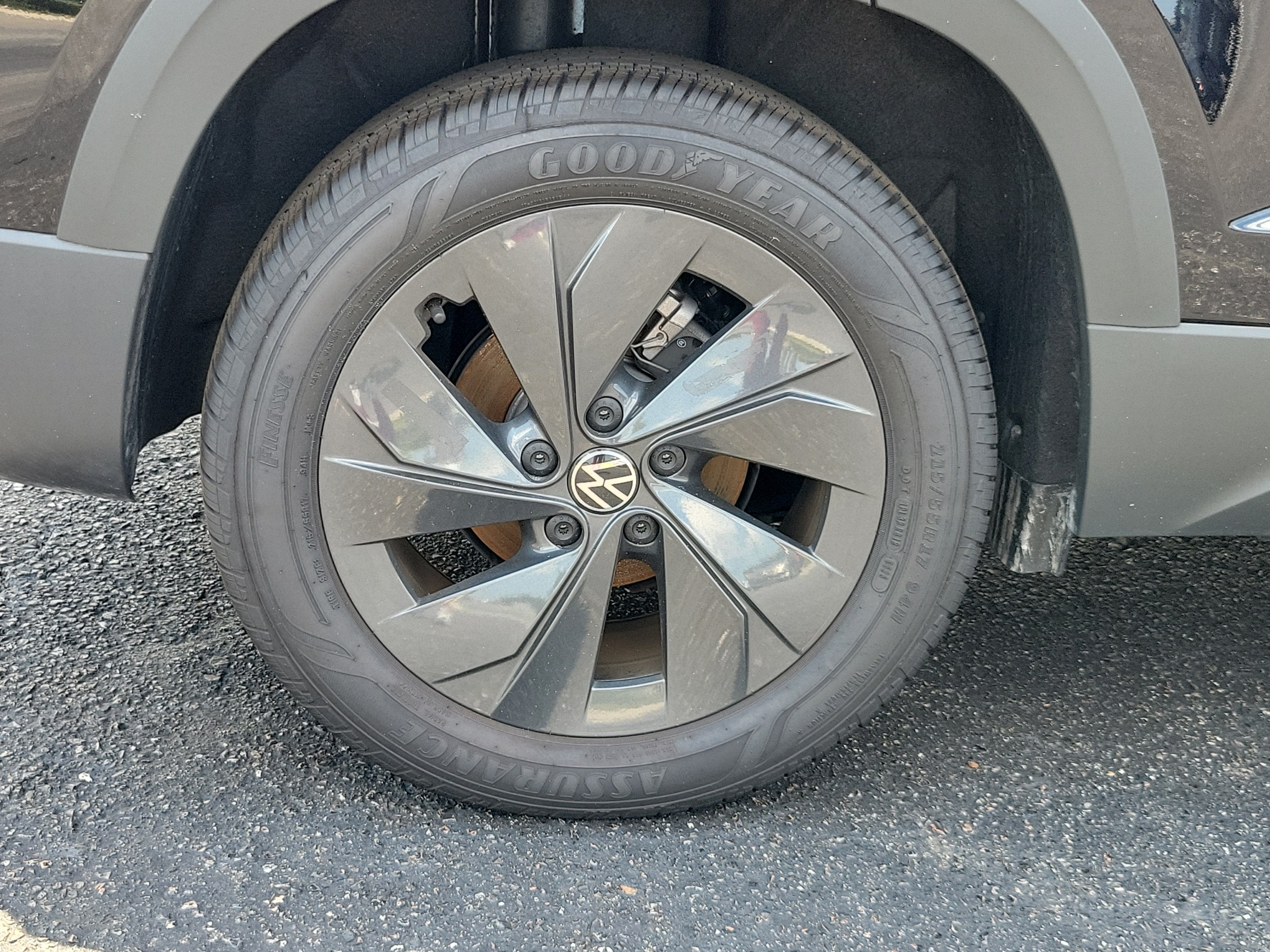 2025 Volkswagen Taos S