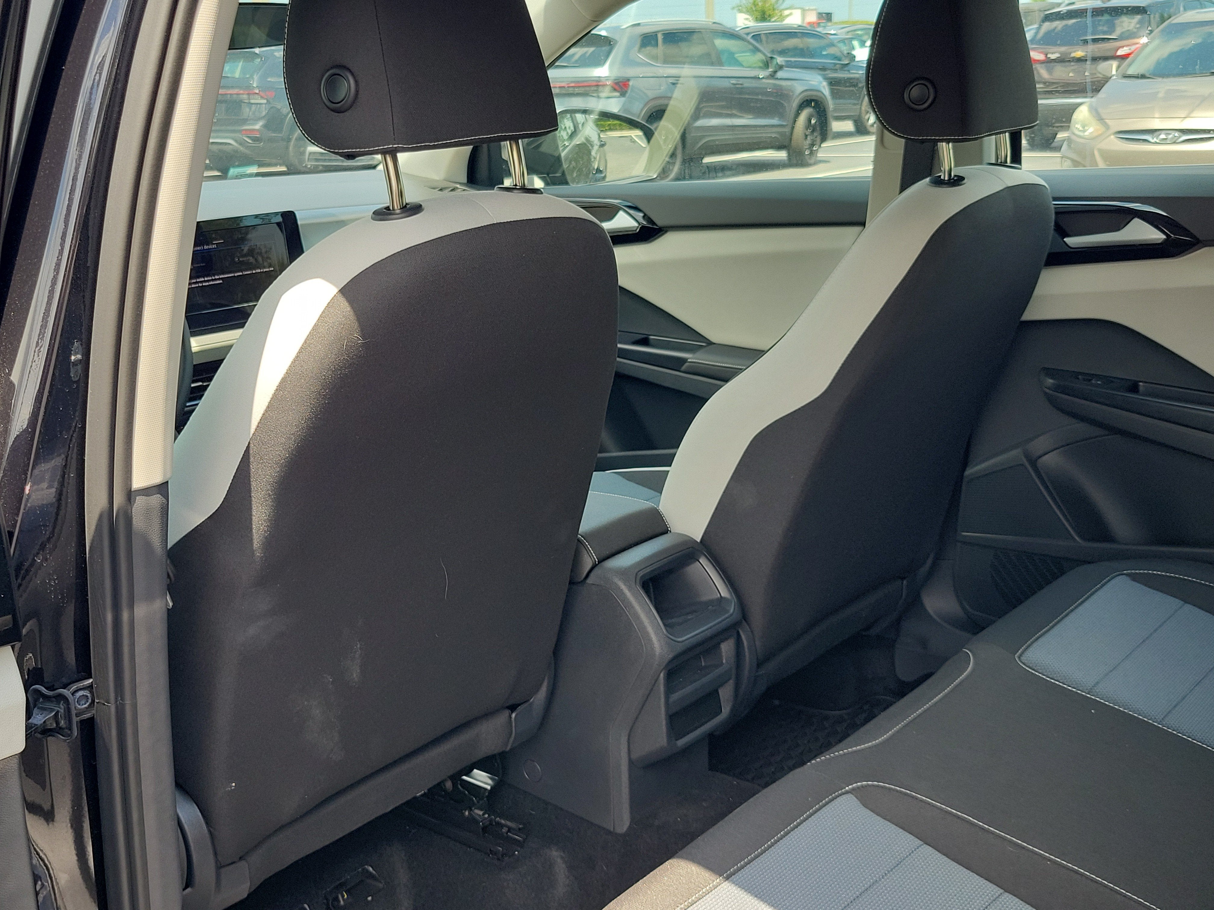 2025 Volkswagen Taos S