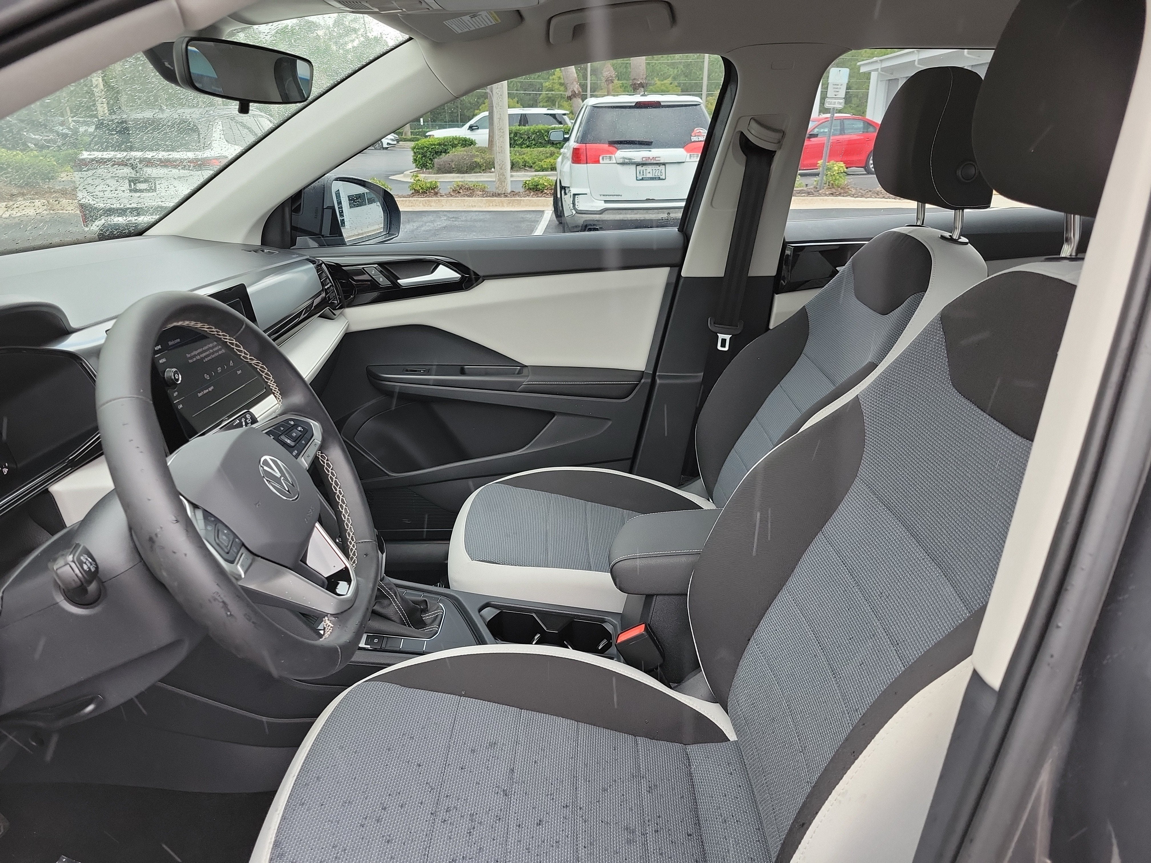 2025 Volkswagen Taos S