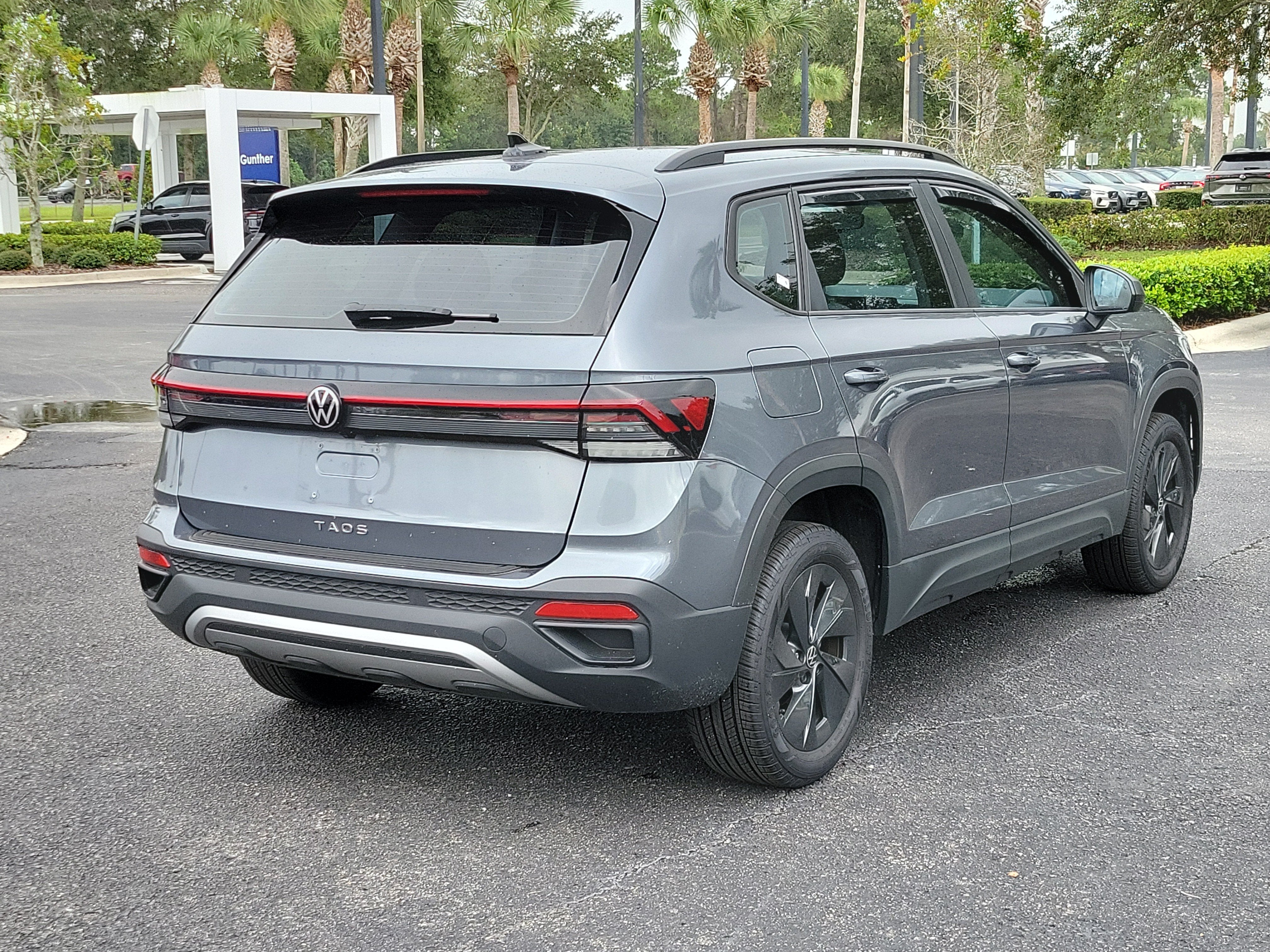 2025 Volkswagen Taos S