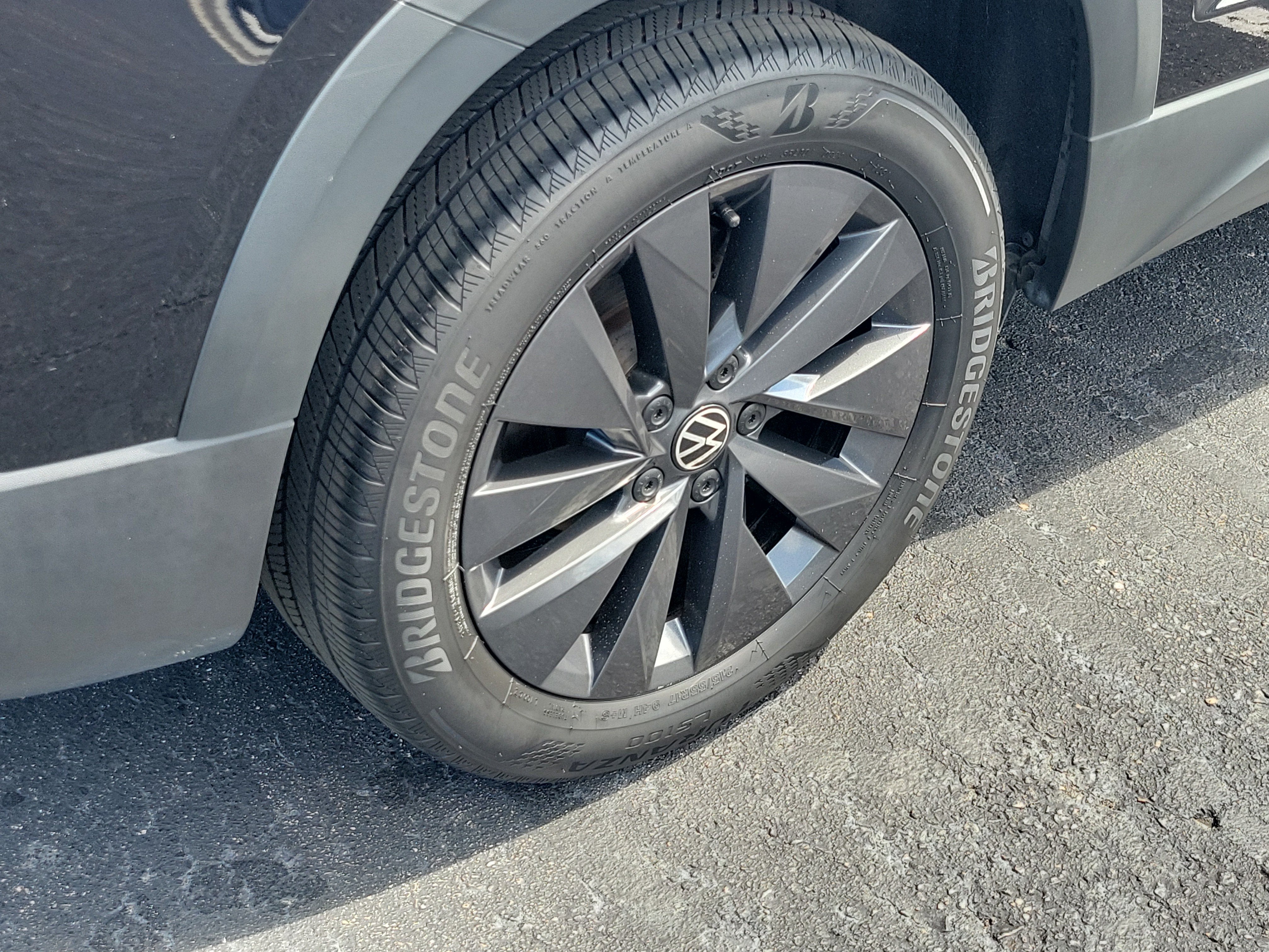 2024 Volkswagen Taos S