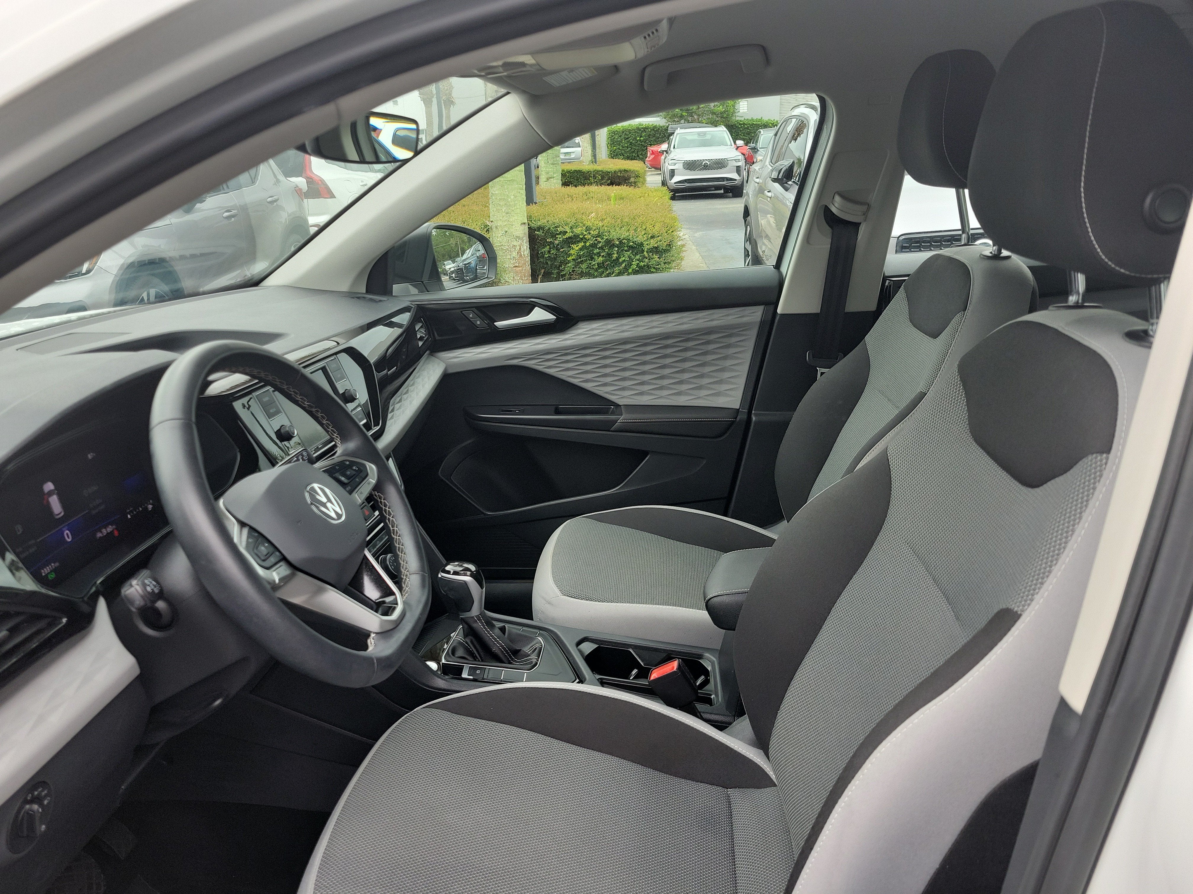 2024 Volkswagen Taos S