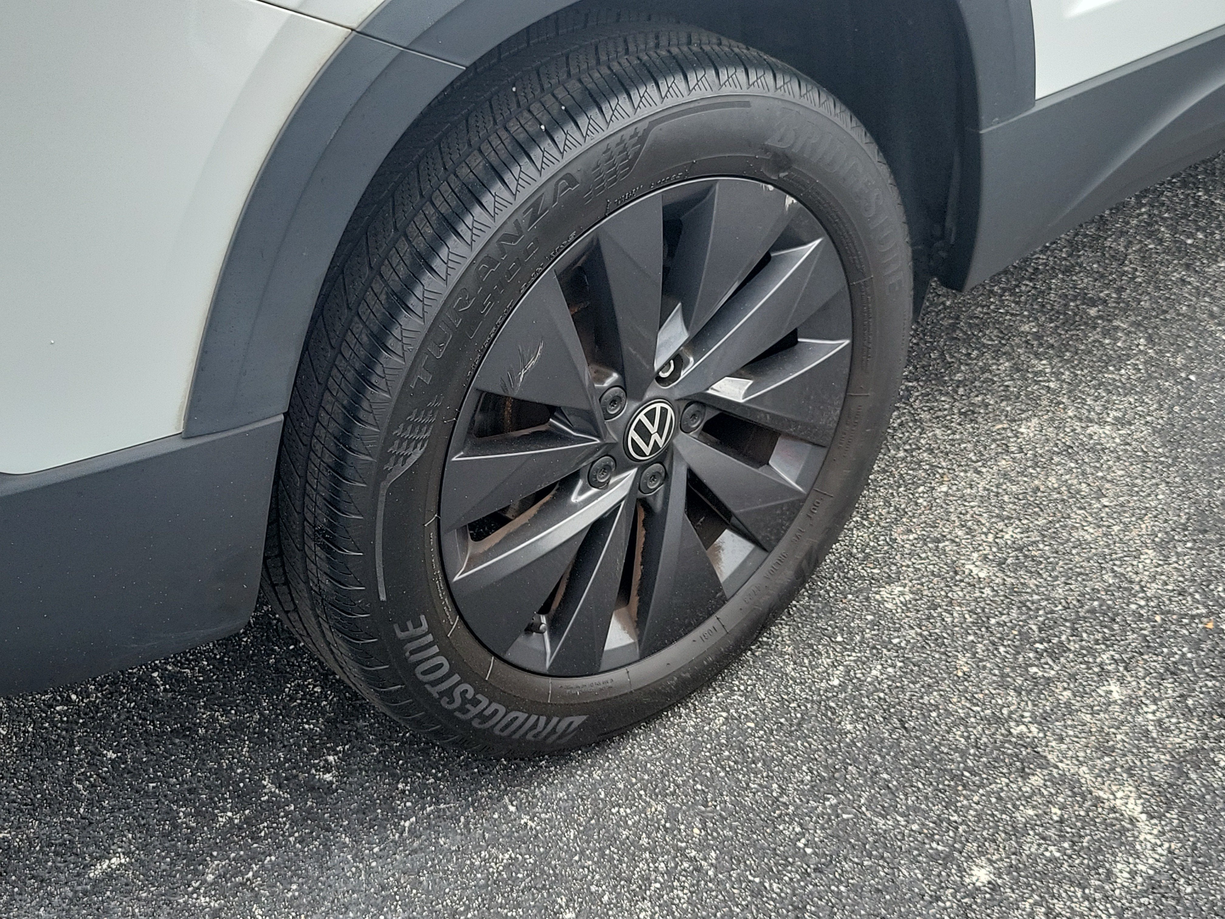 2024 Volkswagen Taos S