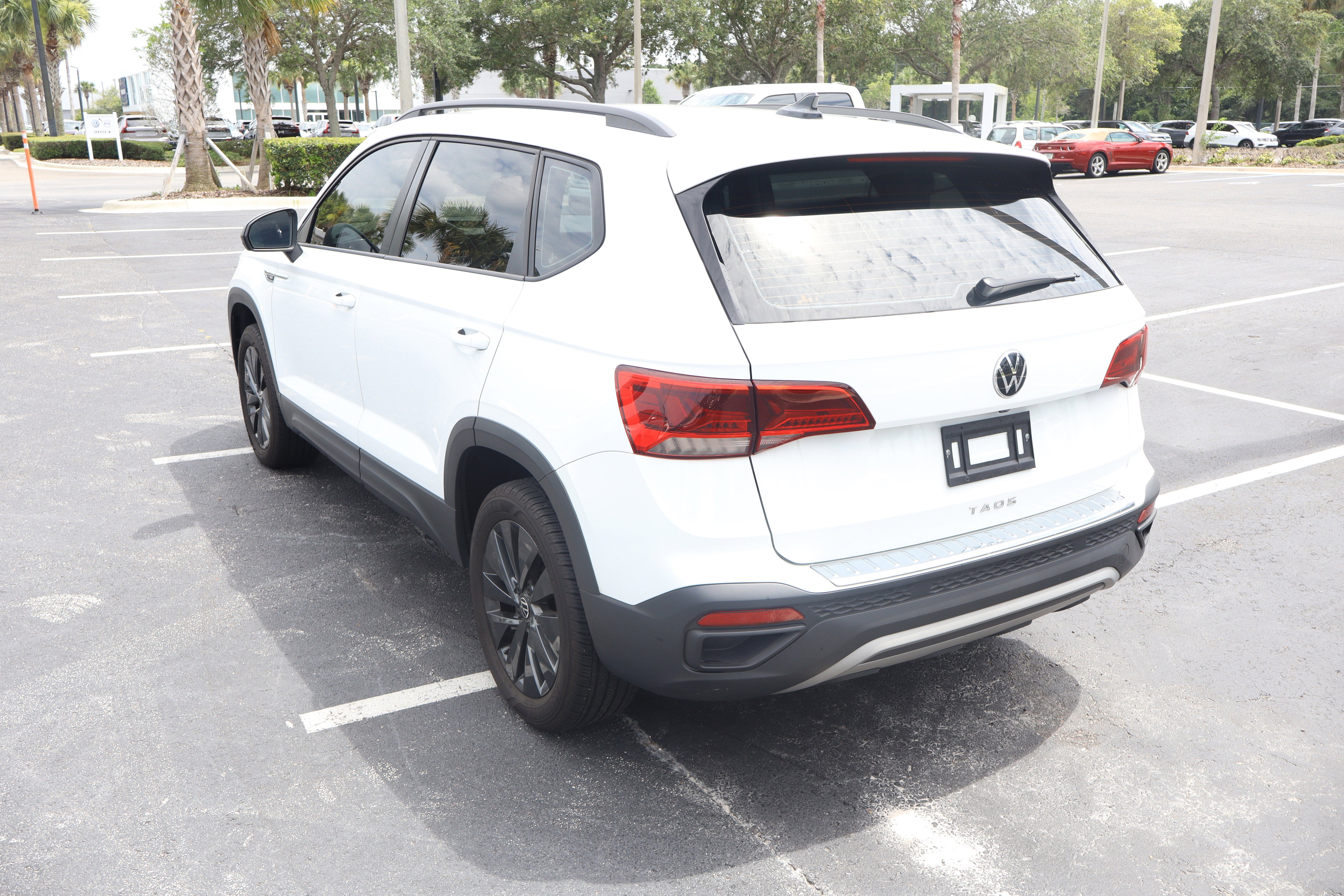 2024 Volkswagen Taos S