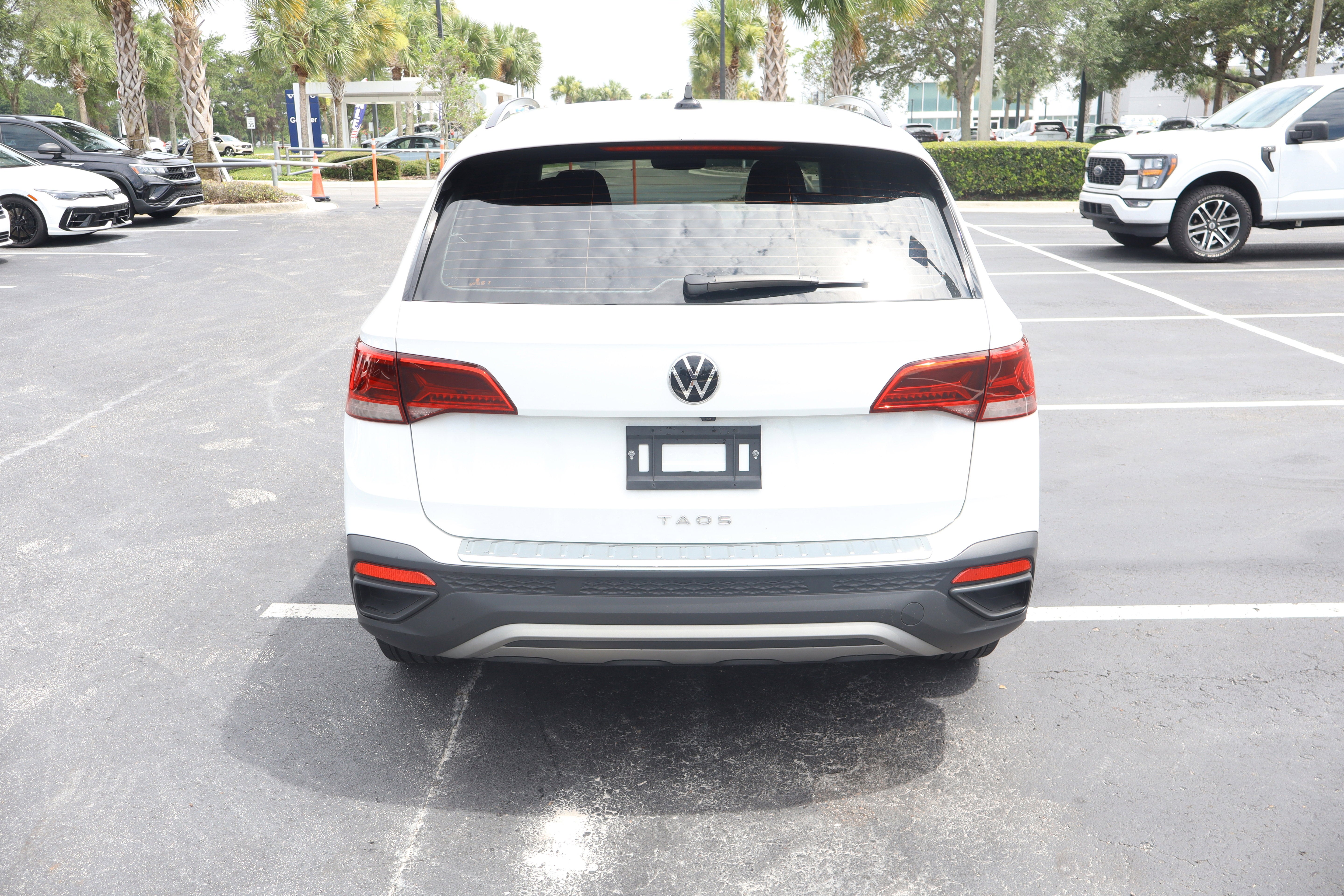 2024 Volkswagen Taos S
