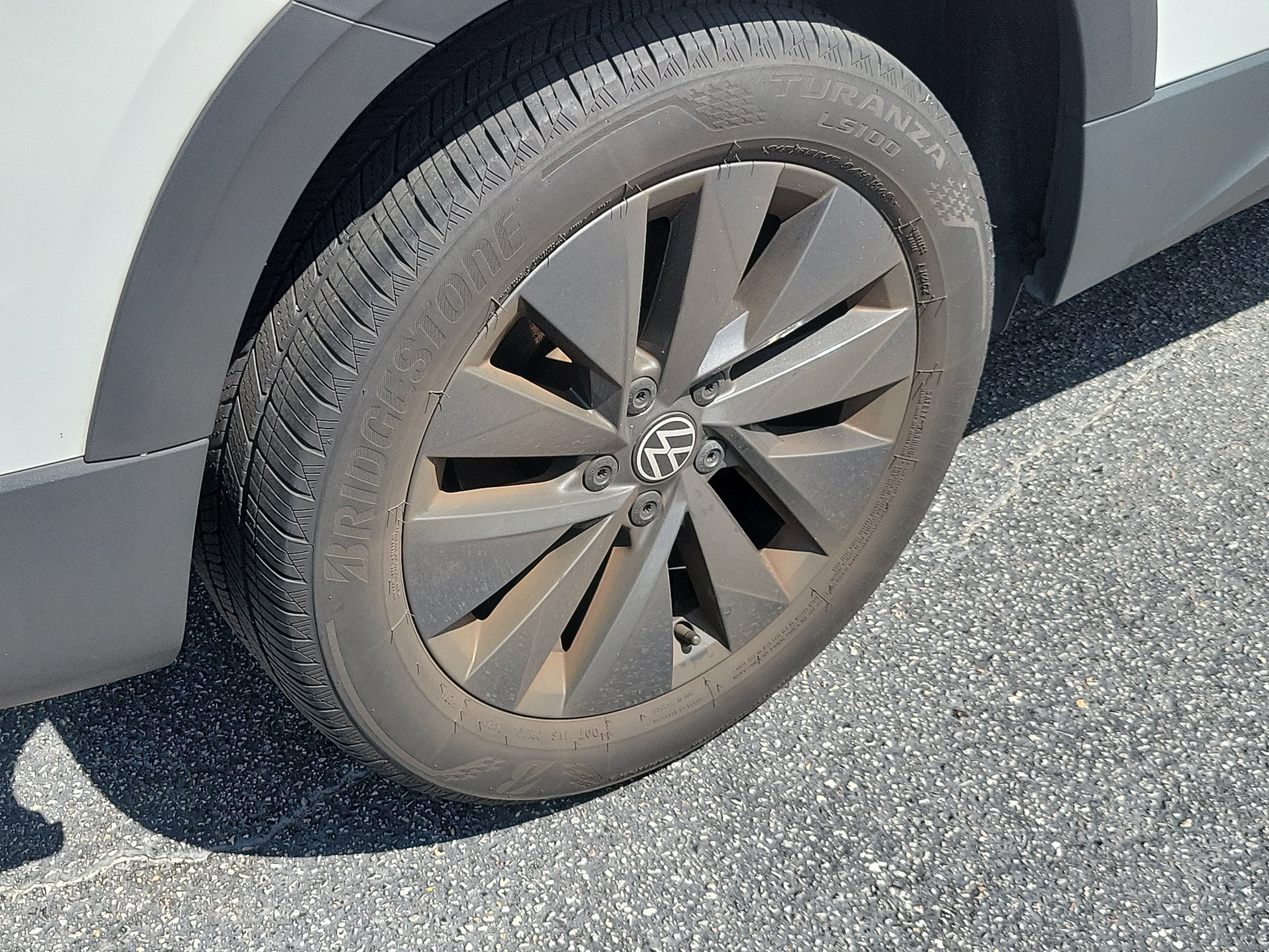 2024 Volkswagen Taos S