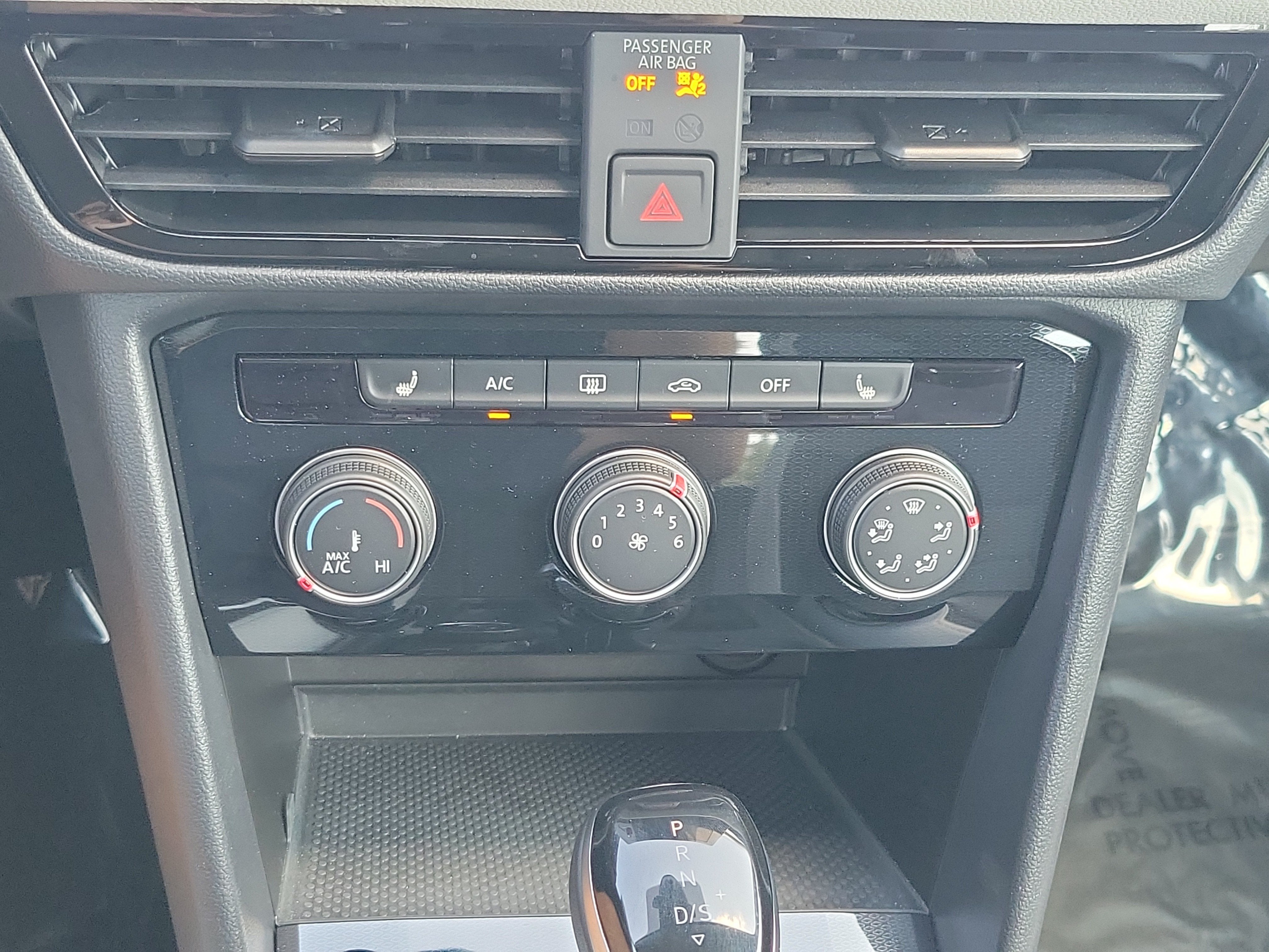 2025 Volkswagen Taos S