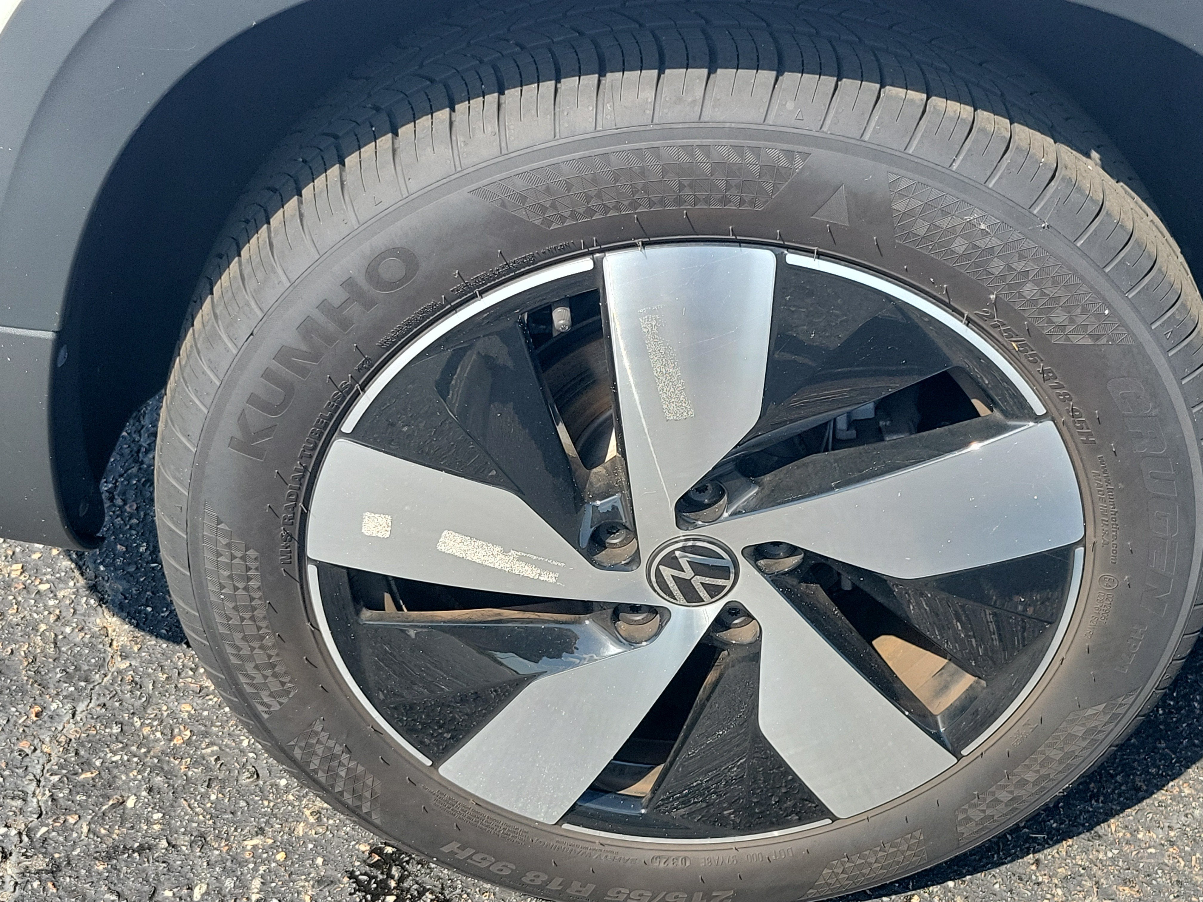 2025 Volkswagen Taos S