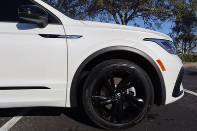 2023 Volkswagen Tiguan SE R-Line Black