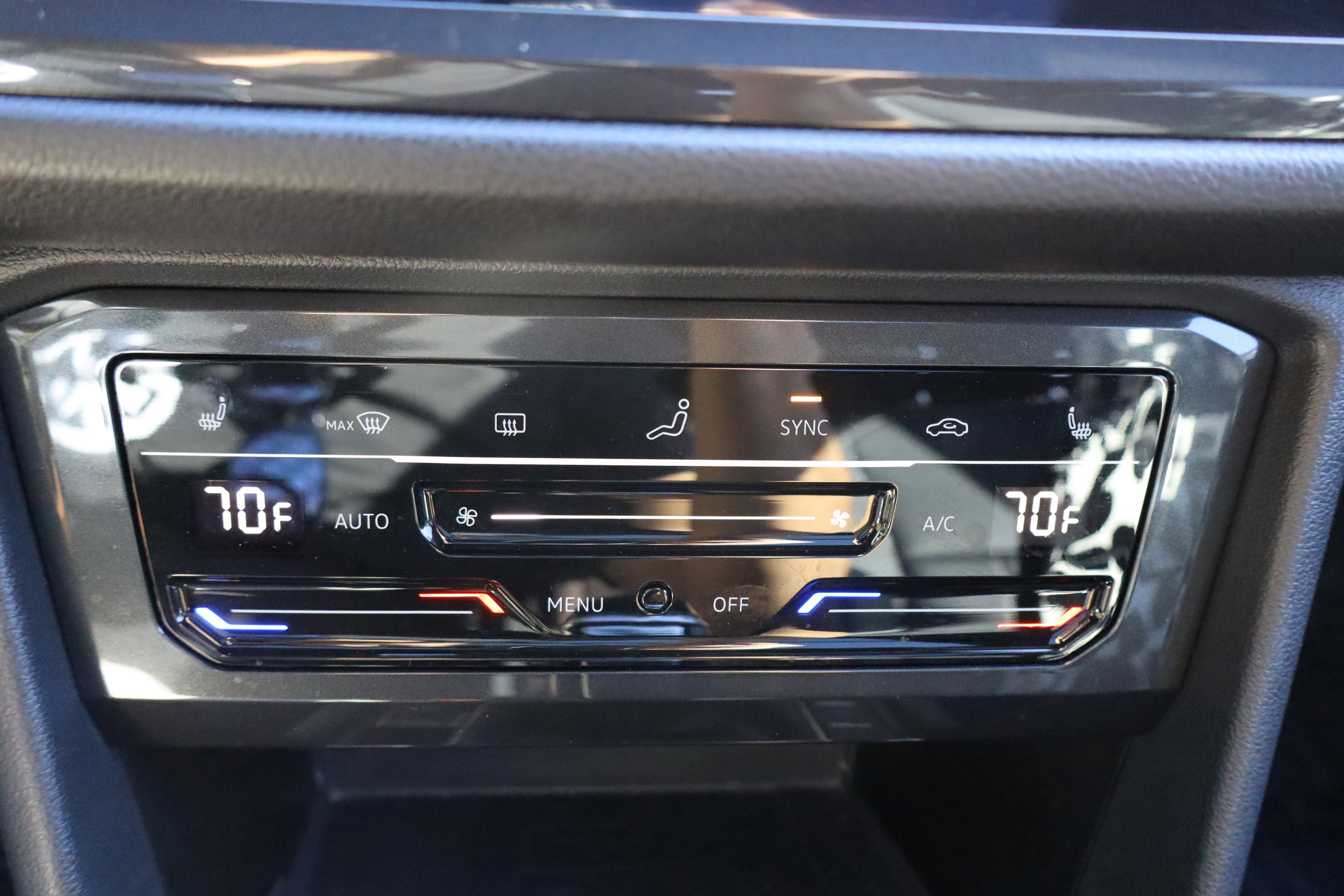 2023 Volkswagen Tiguan SE R-Line Black