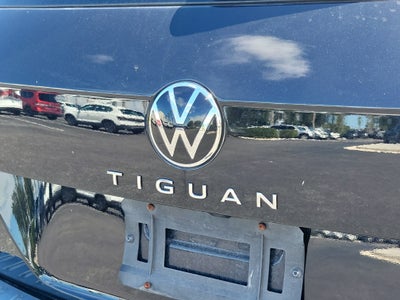 2024 Volkswagen Tiguan SE R-Line Black
