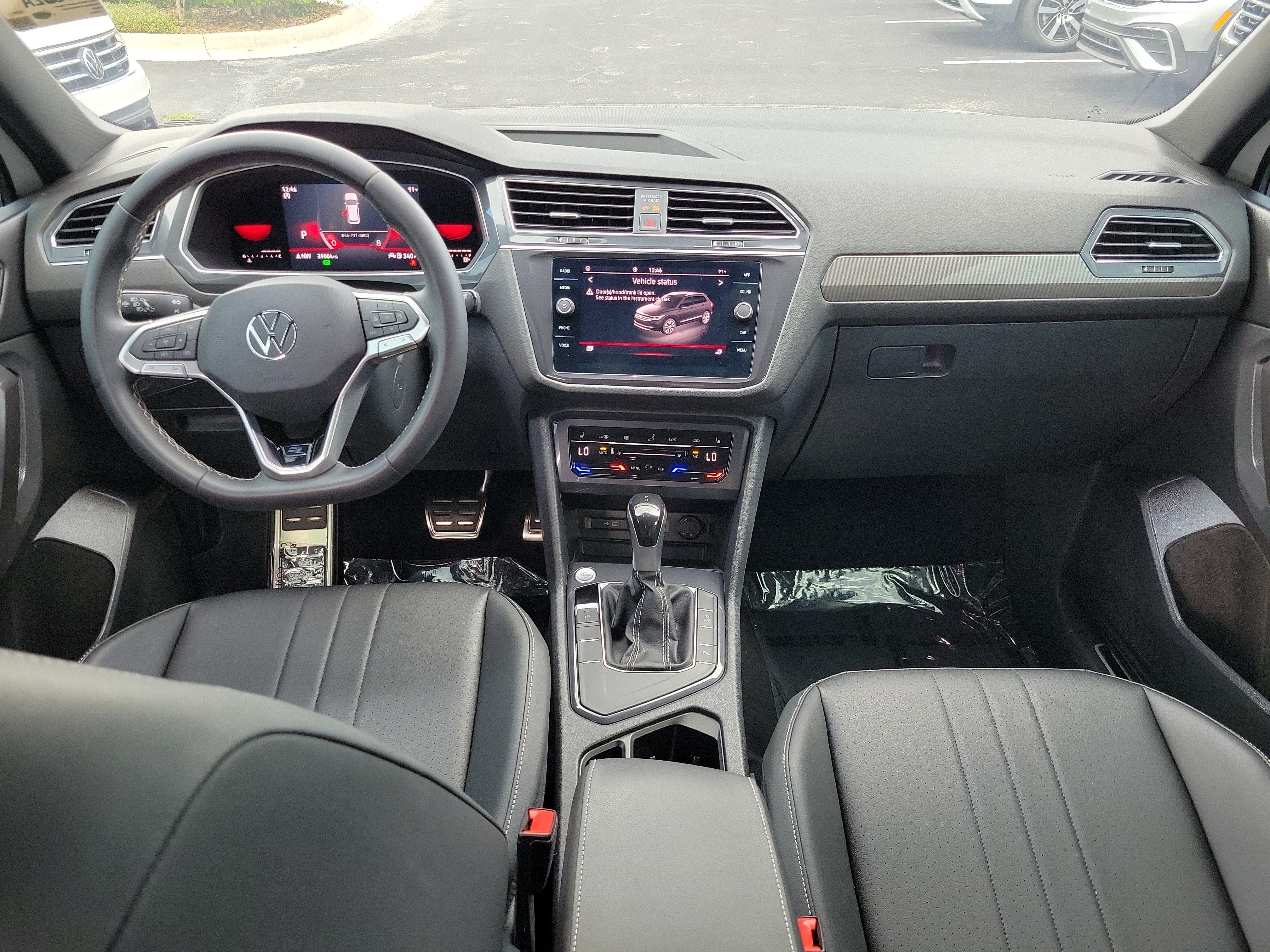 2023 Volkswagen Tiguan SE R-Line Black