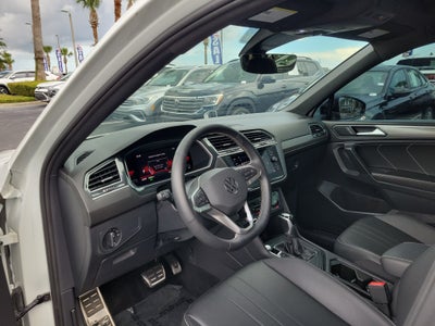 2023 Volkswagen Tiguan SE R-Line Black