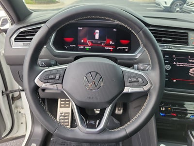 2023 Volkswagen Tiguan SE R-Line Black