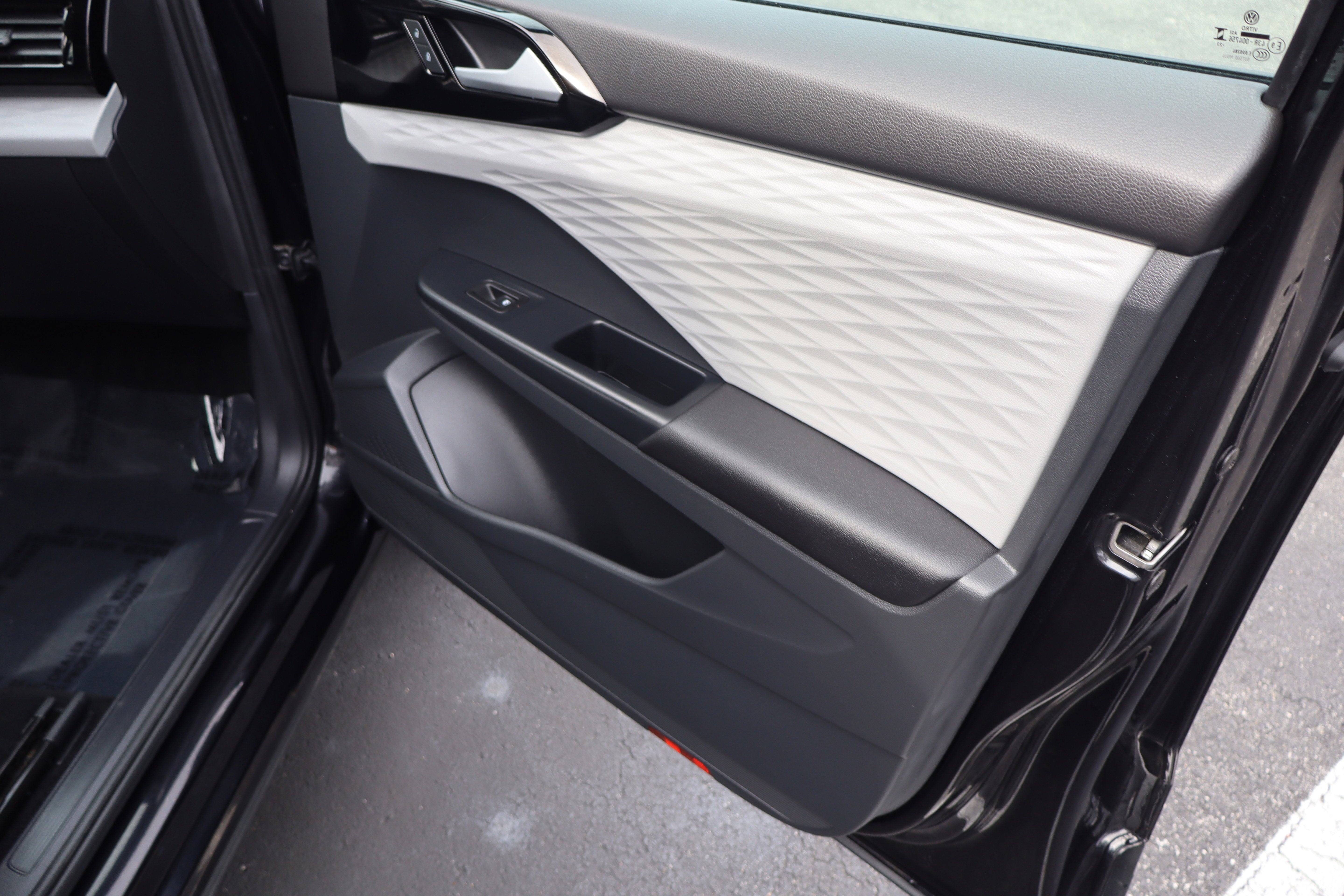 2023 Volkswagen Taos S