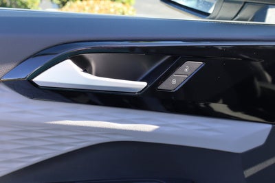 2023 Volkswagen Taos S