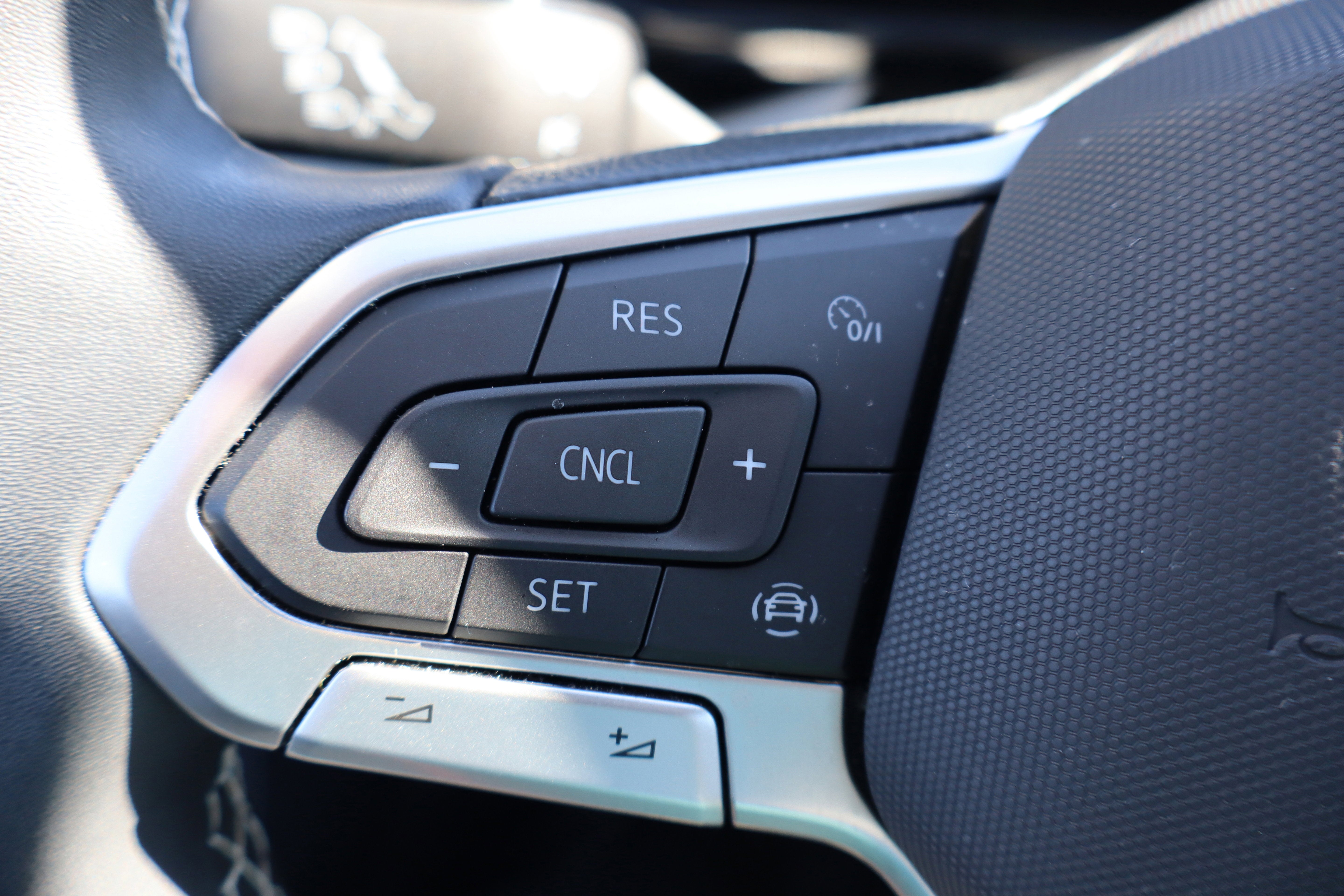 2023 Volkswagen Taos S