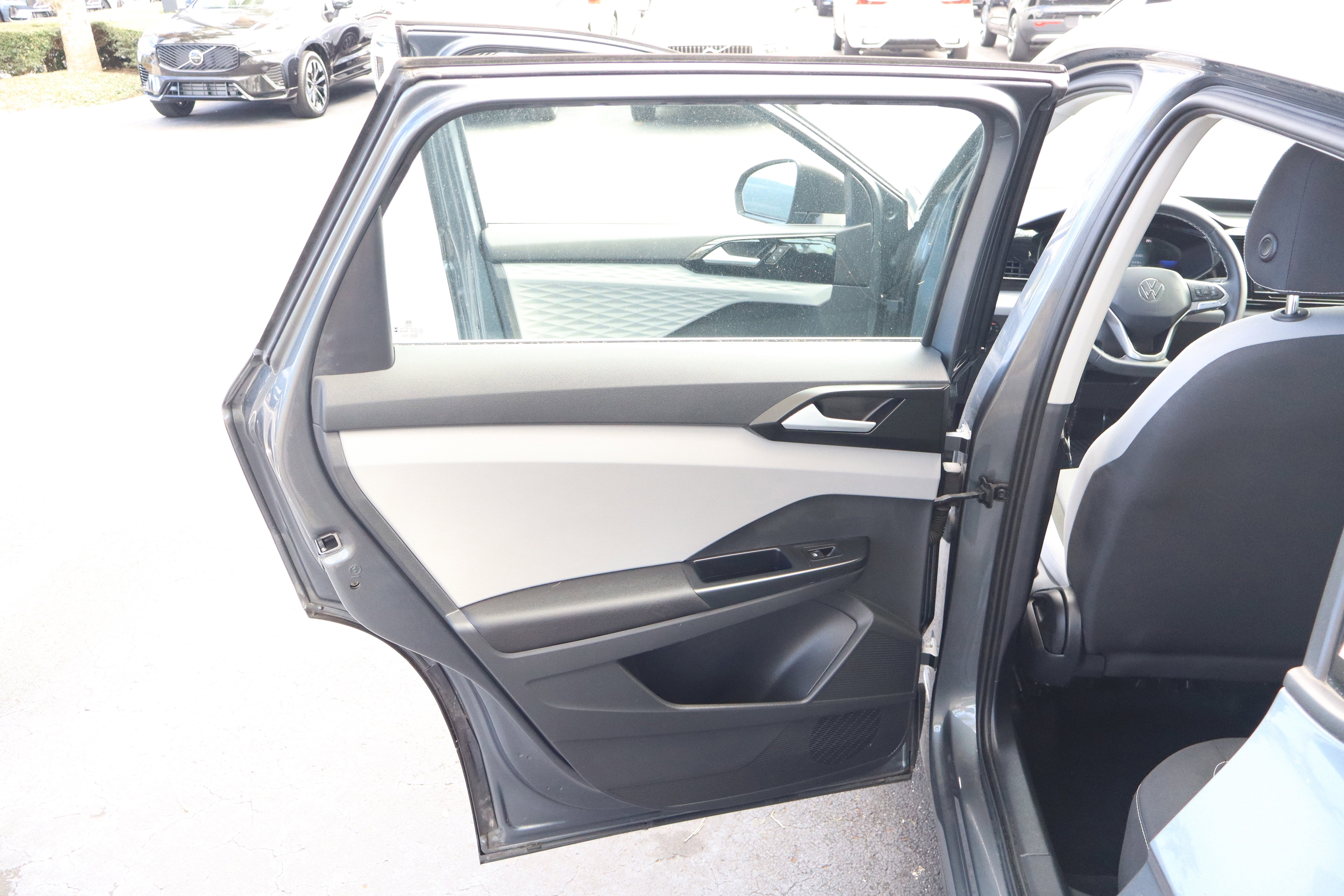 2023 Volkswagen Taos S