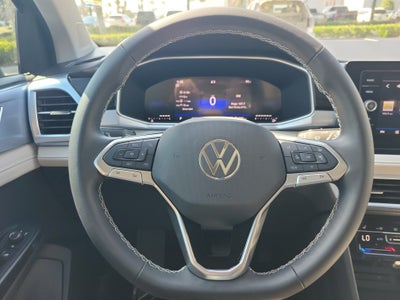 2025 Volkswagen Taos SE