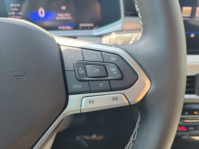 2025 Volkswagen Taos SE