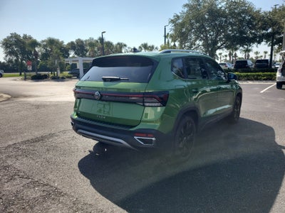 2025 Volkswagen Taos SE