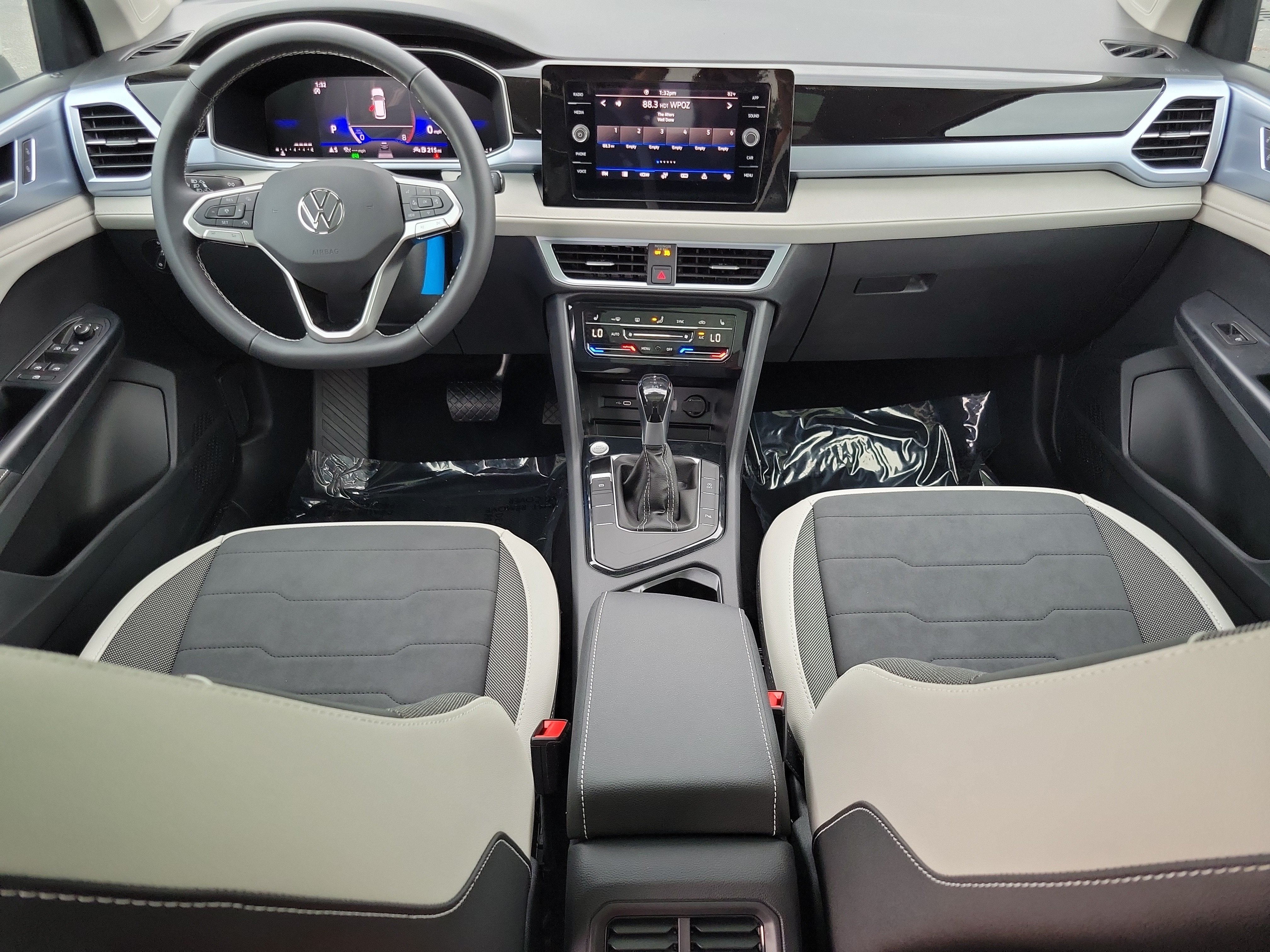 2026 Volkswagen Taos SE