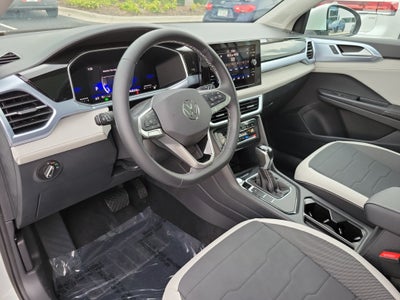2026 Volkswagen Taos SE