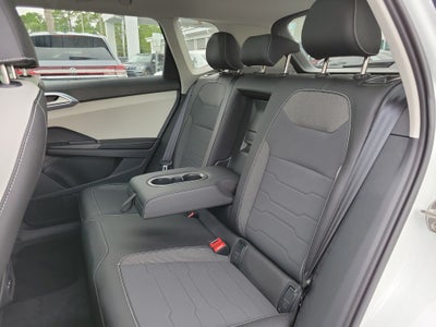 2026 Volkswagen Taos SE