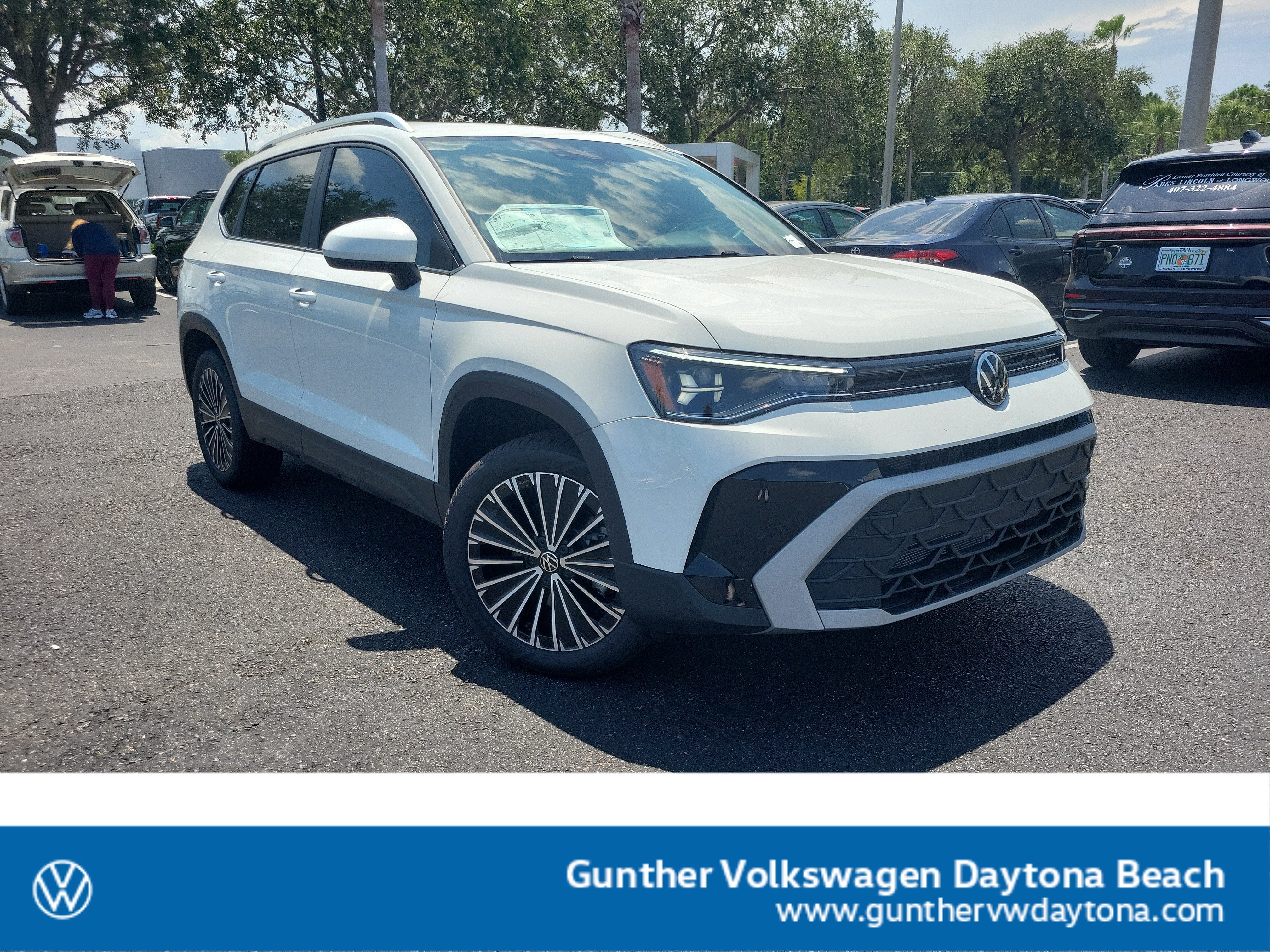 2026 Volkswagen Taos SE