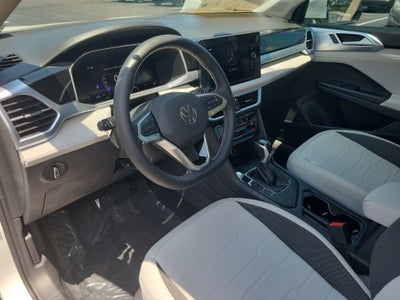 2026 Volkswagen Taos SE