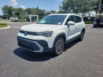 2026 Volkswagen Taos SE
