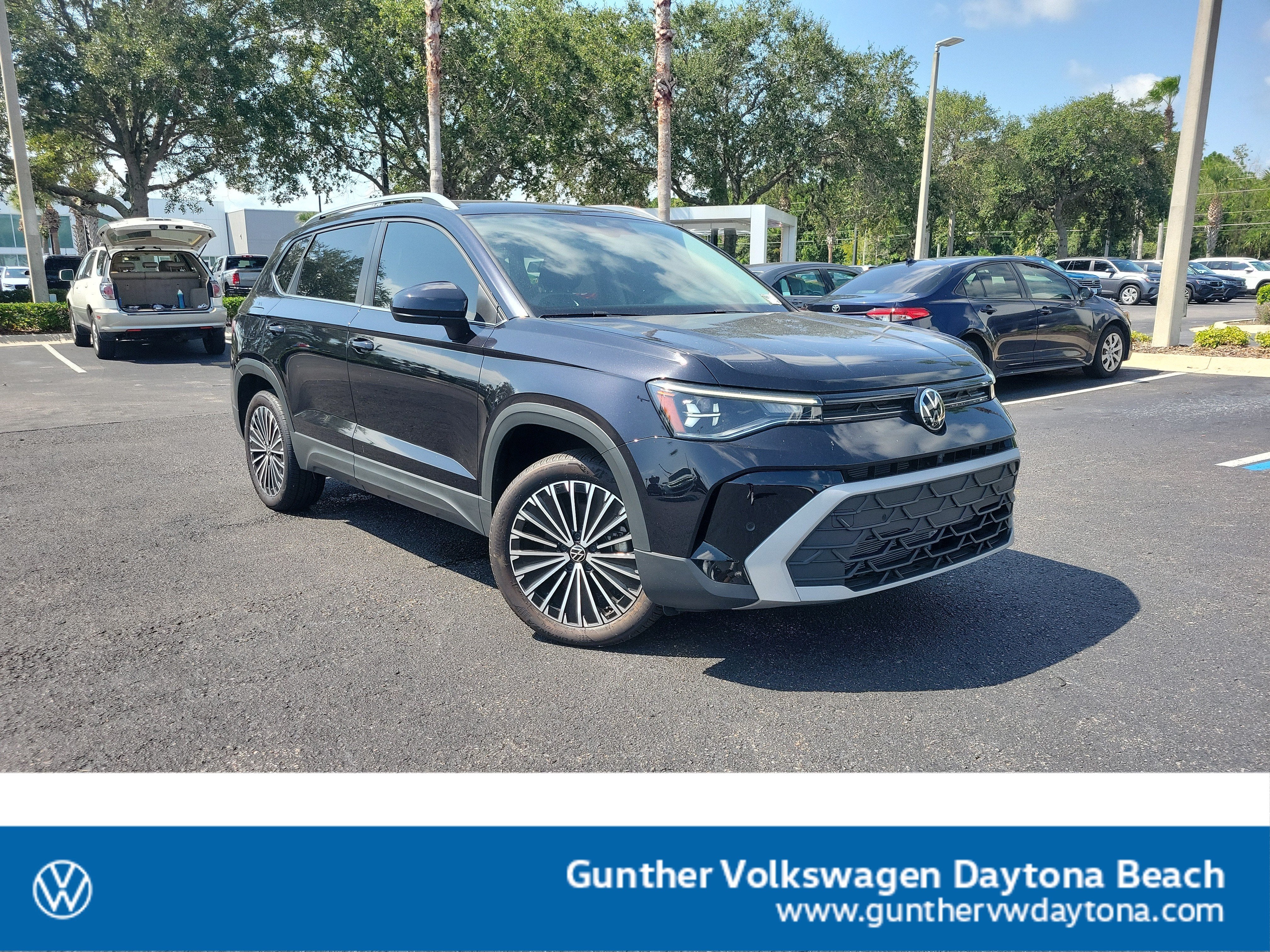 2025 Volkswagen Taos SE