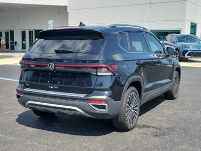 2025 Volkswagen Taos SE