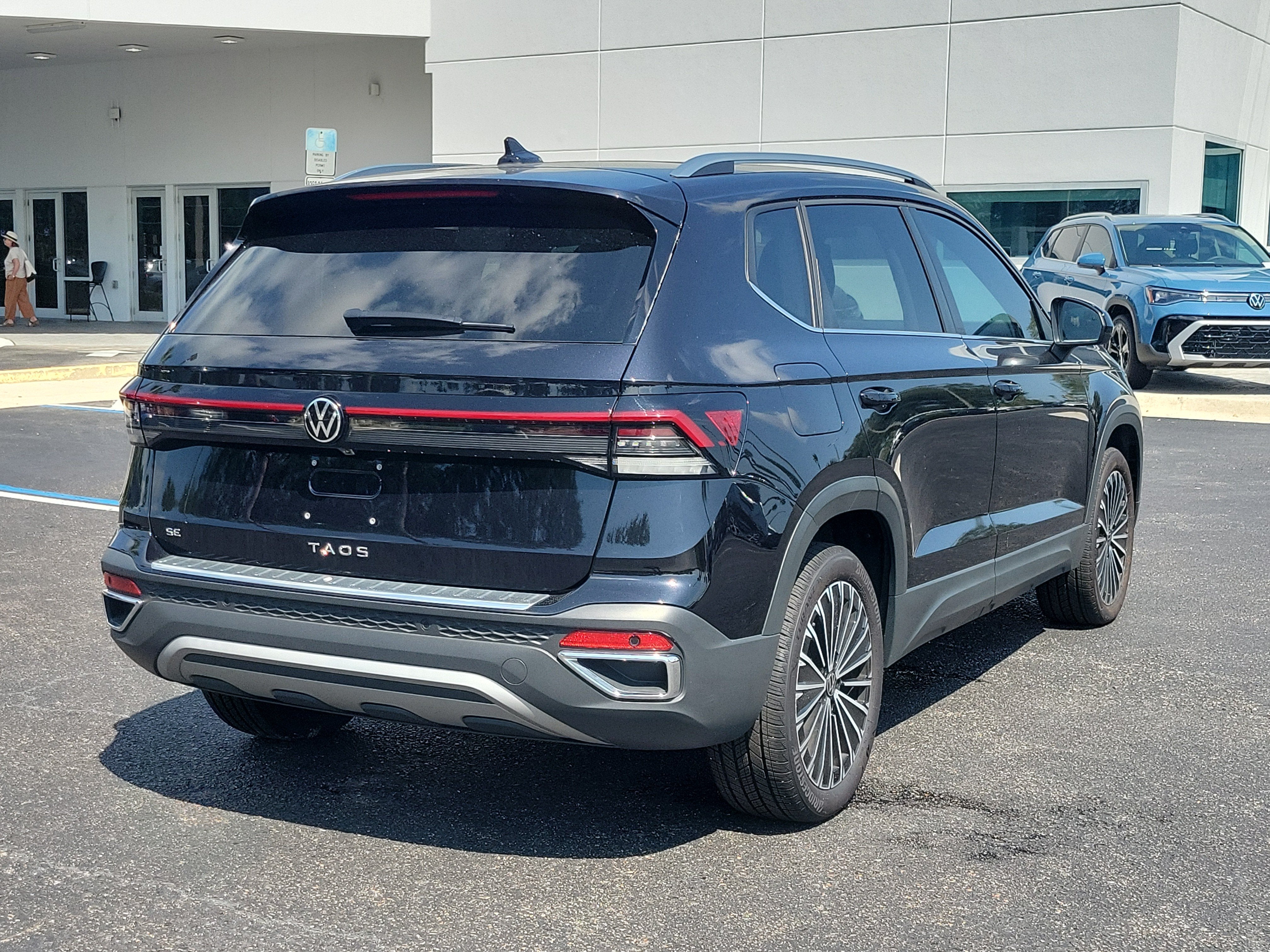 2025 Volkswagen Taos SE