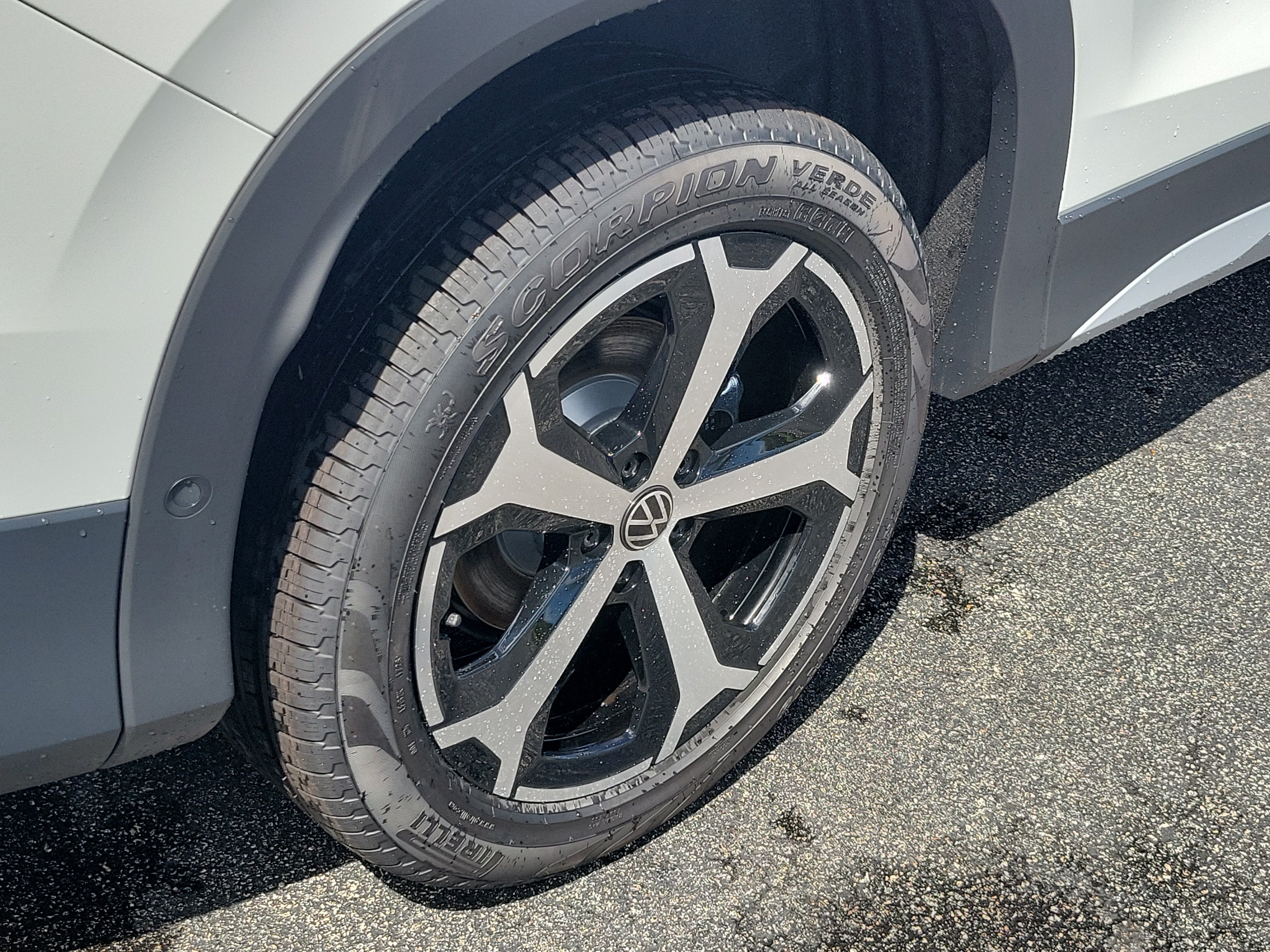 2026 Volkswagen Tiguan SE