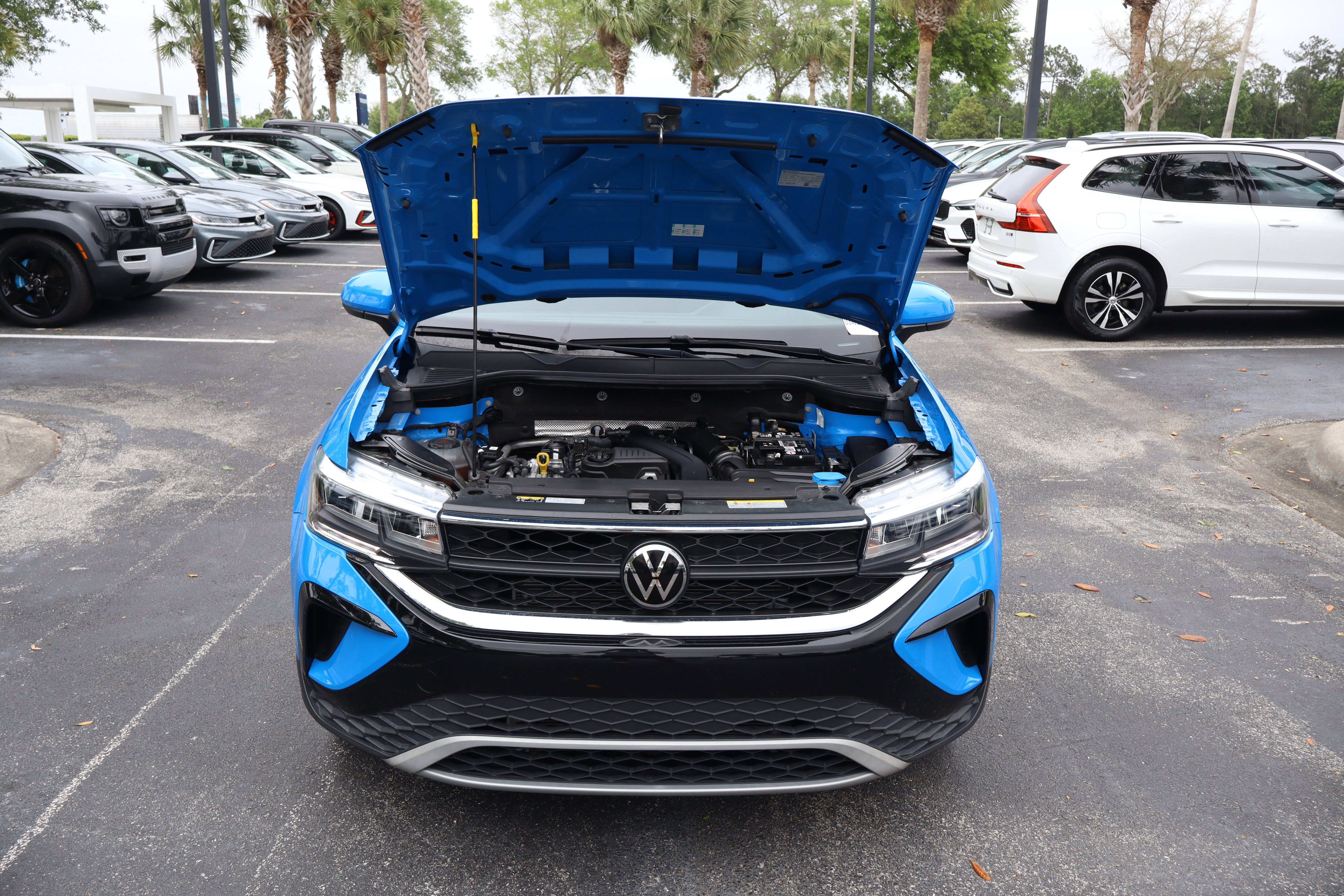 2023 Volkswagen Taos SE