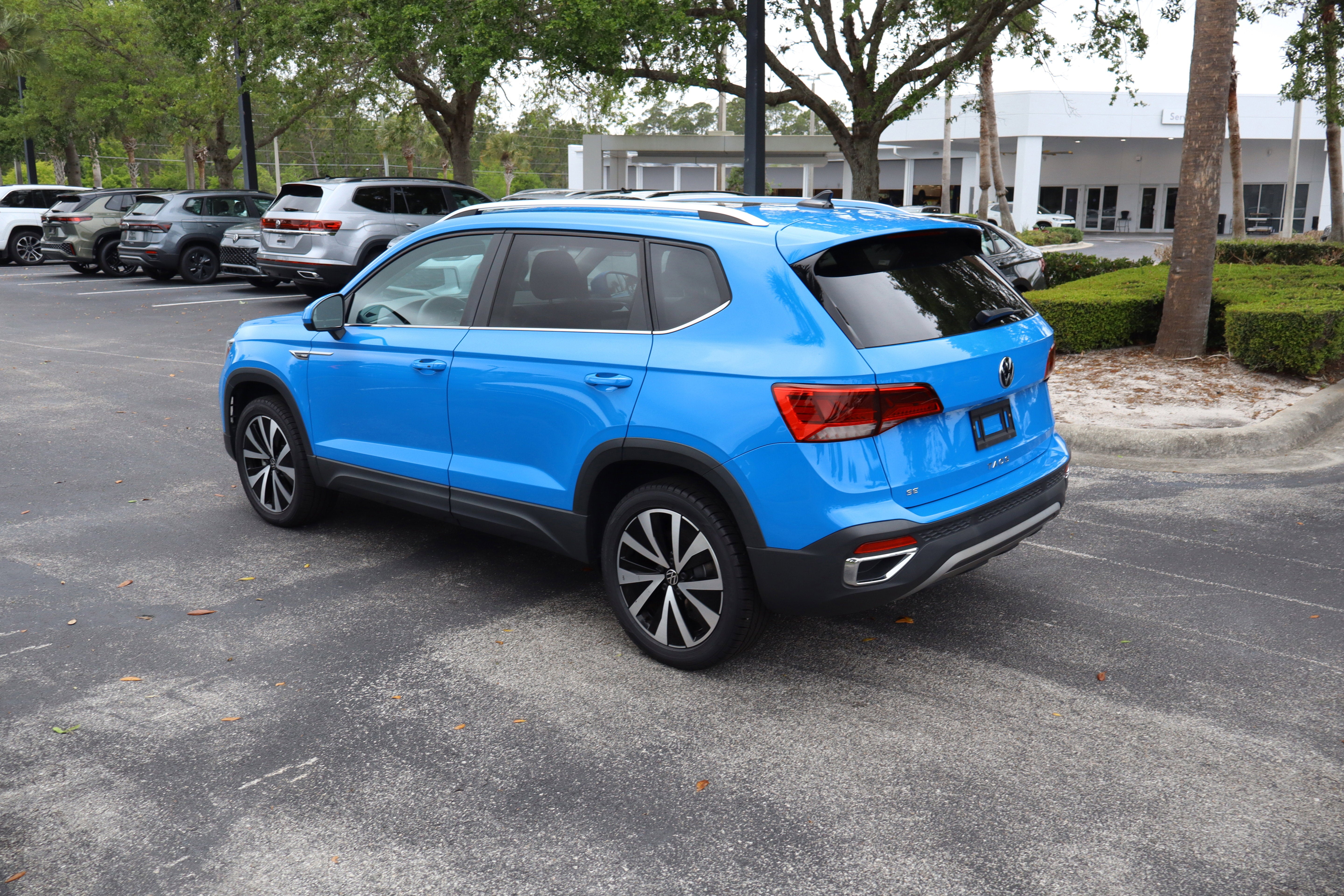 2023 Volkswagen Taos SE