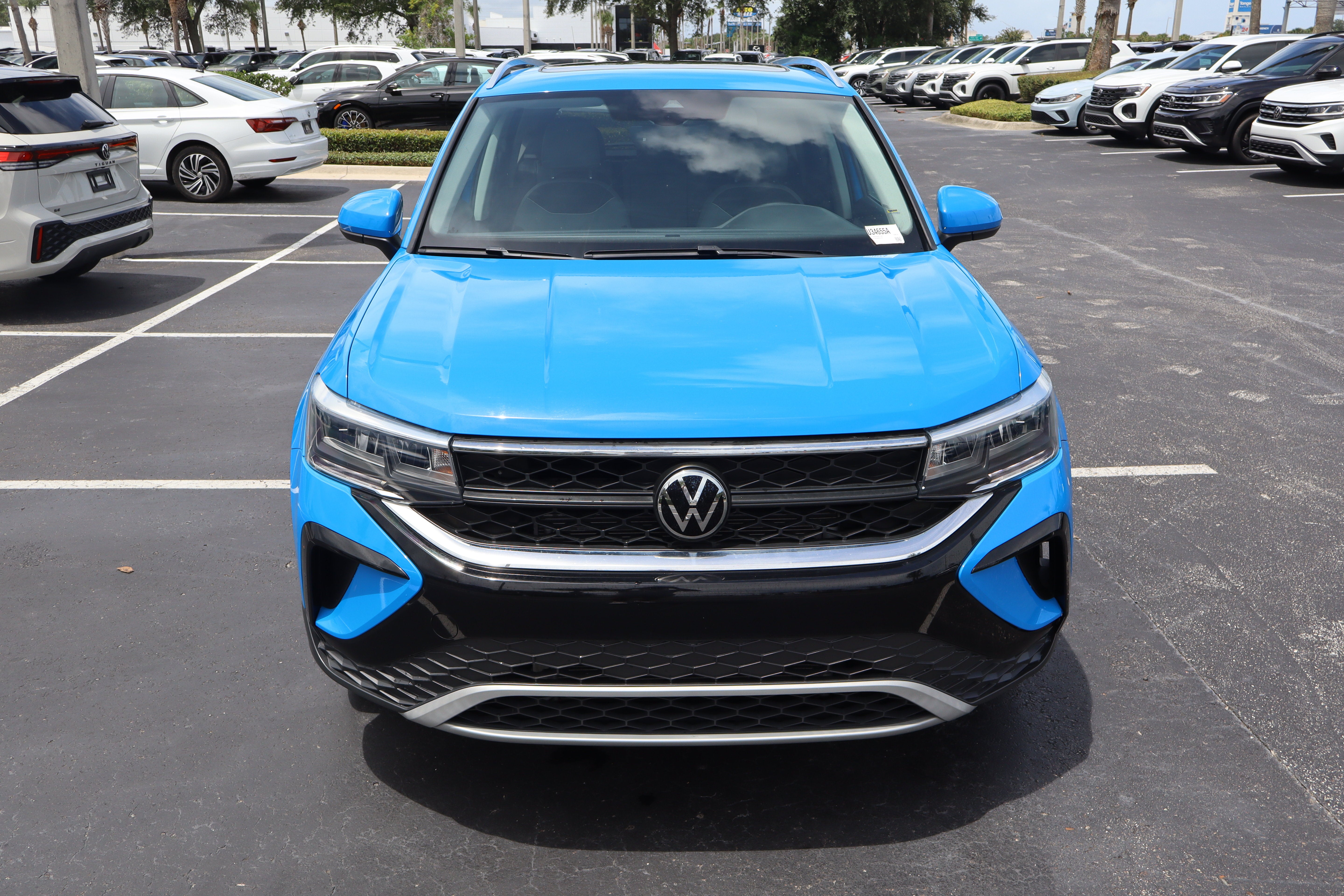 2023 Volkswagen Taos SE