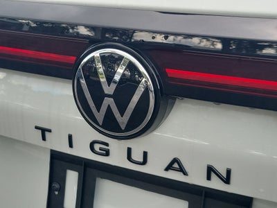 2026 Volkswagen Tiguan SE R-Line Black