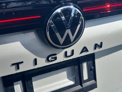2026 Volkswagen Tiguan SE R-Line Black