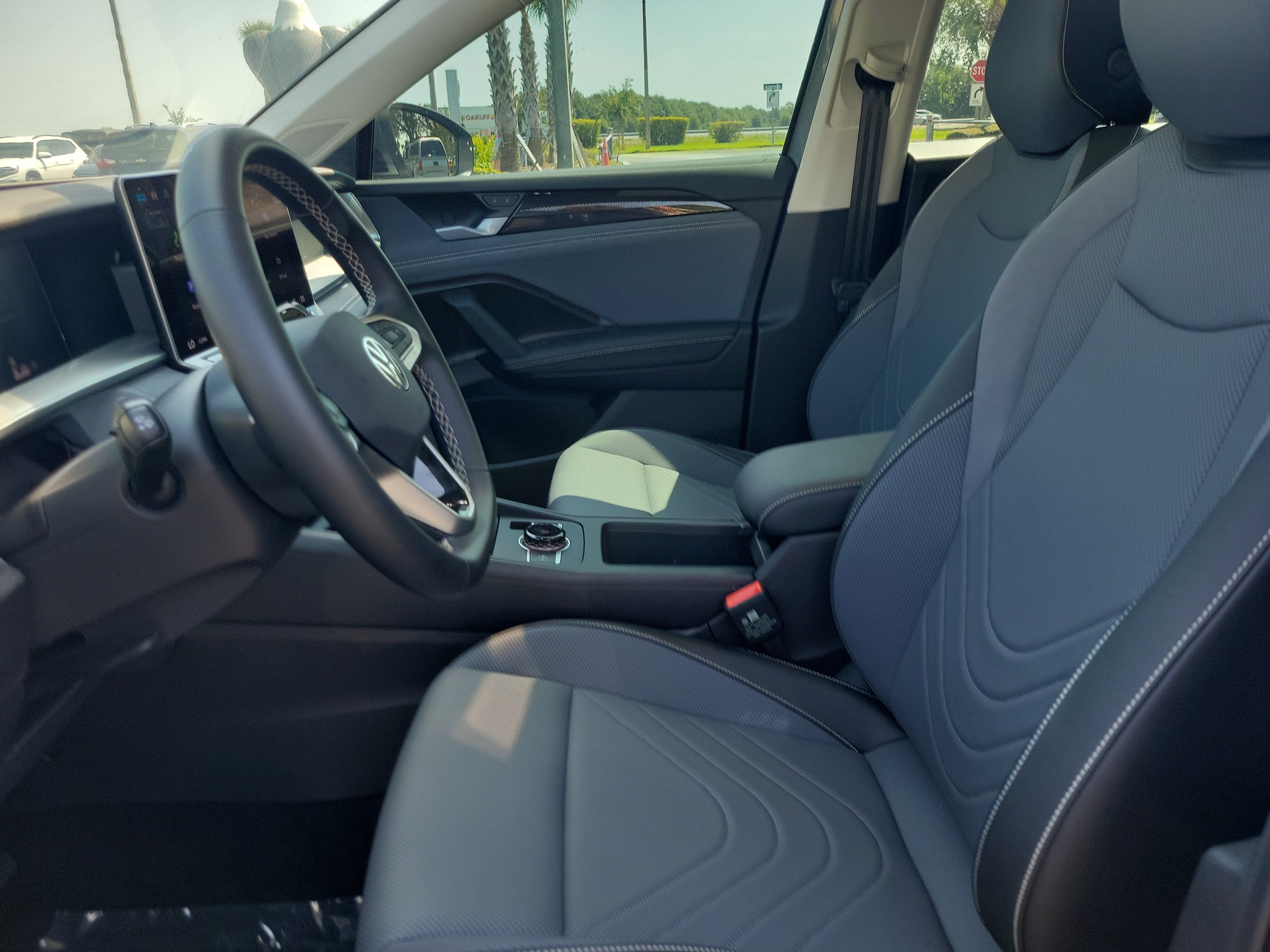 2025 Volkswagen Tiguan SE