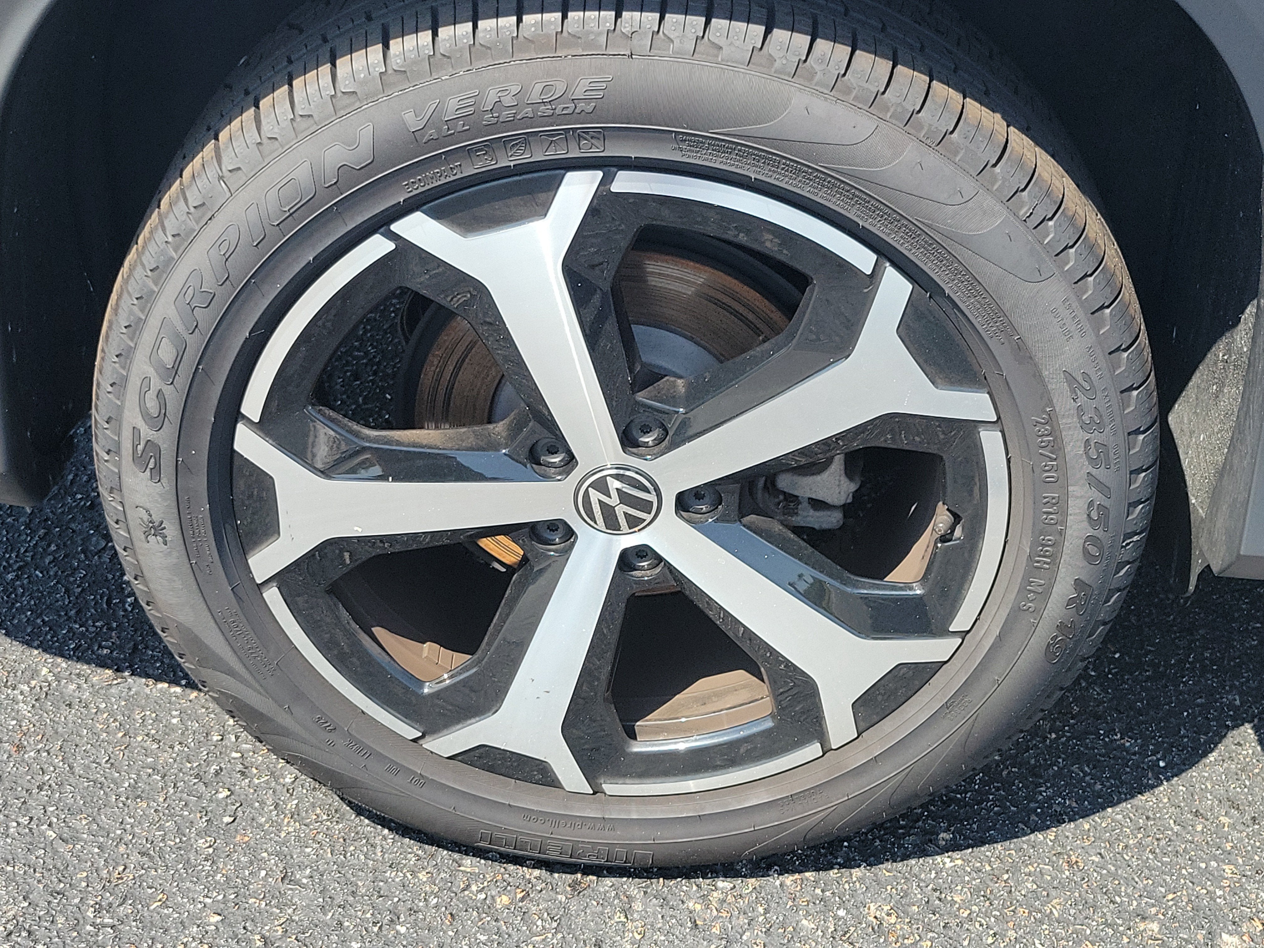 2025 Volkswagen Tiguan SE