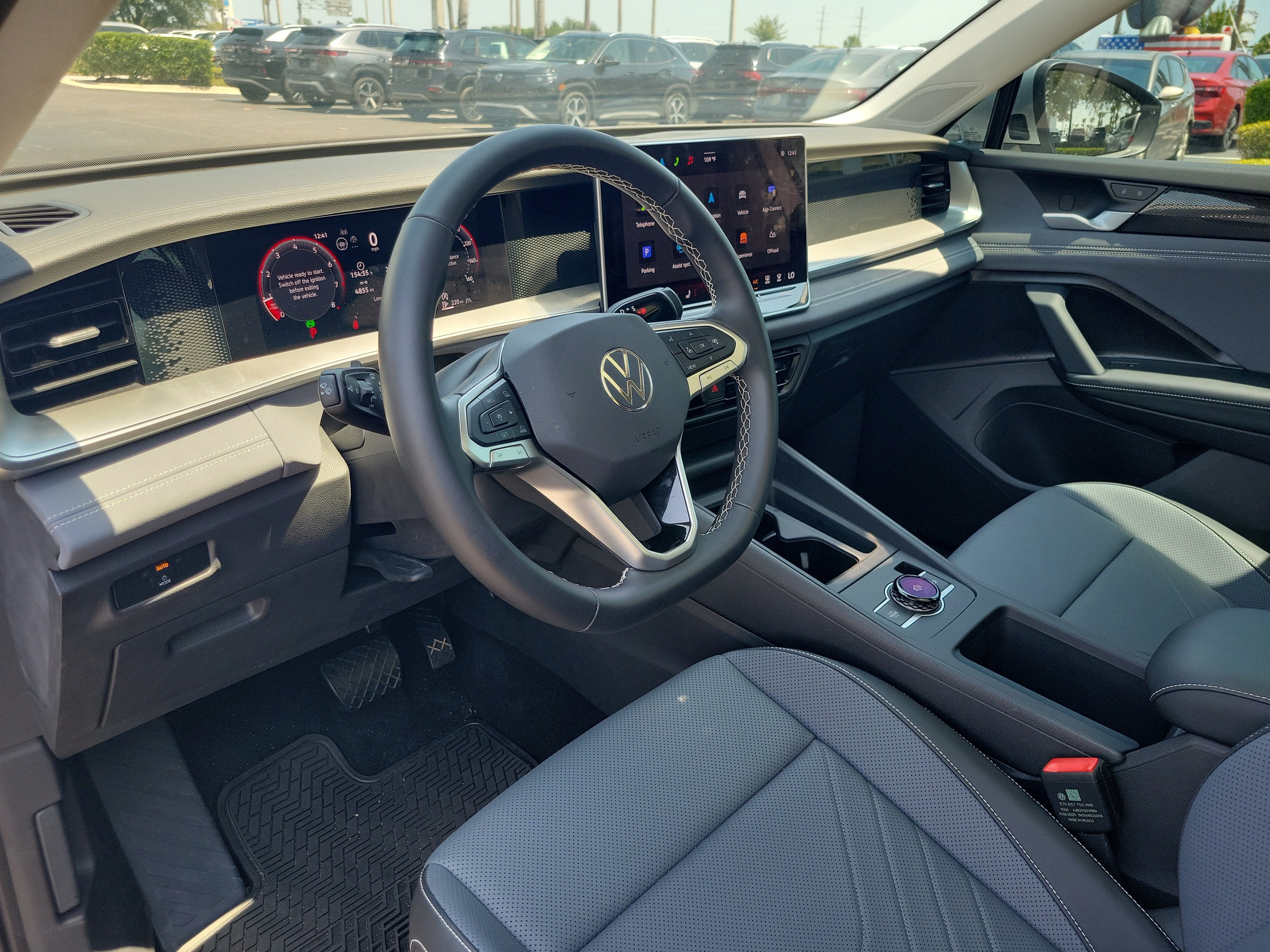2025 Volkswagen Tiguan SE