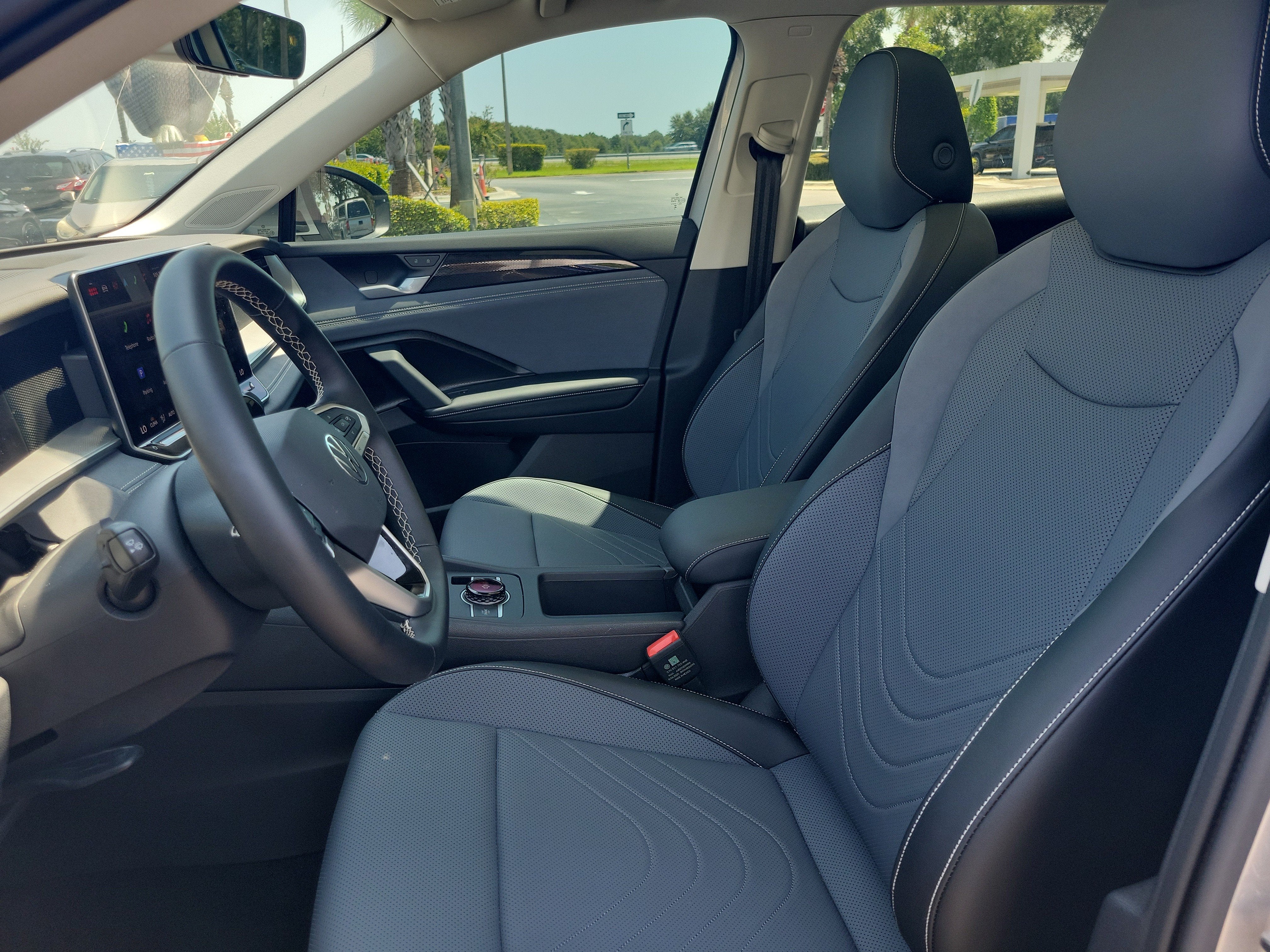 2025 Volkswagen Tiguan SE