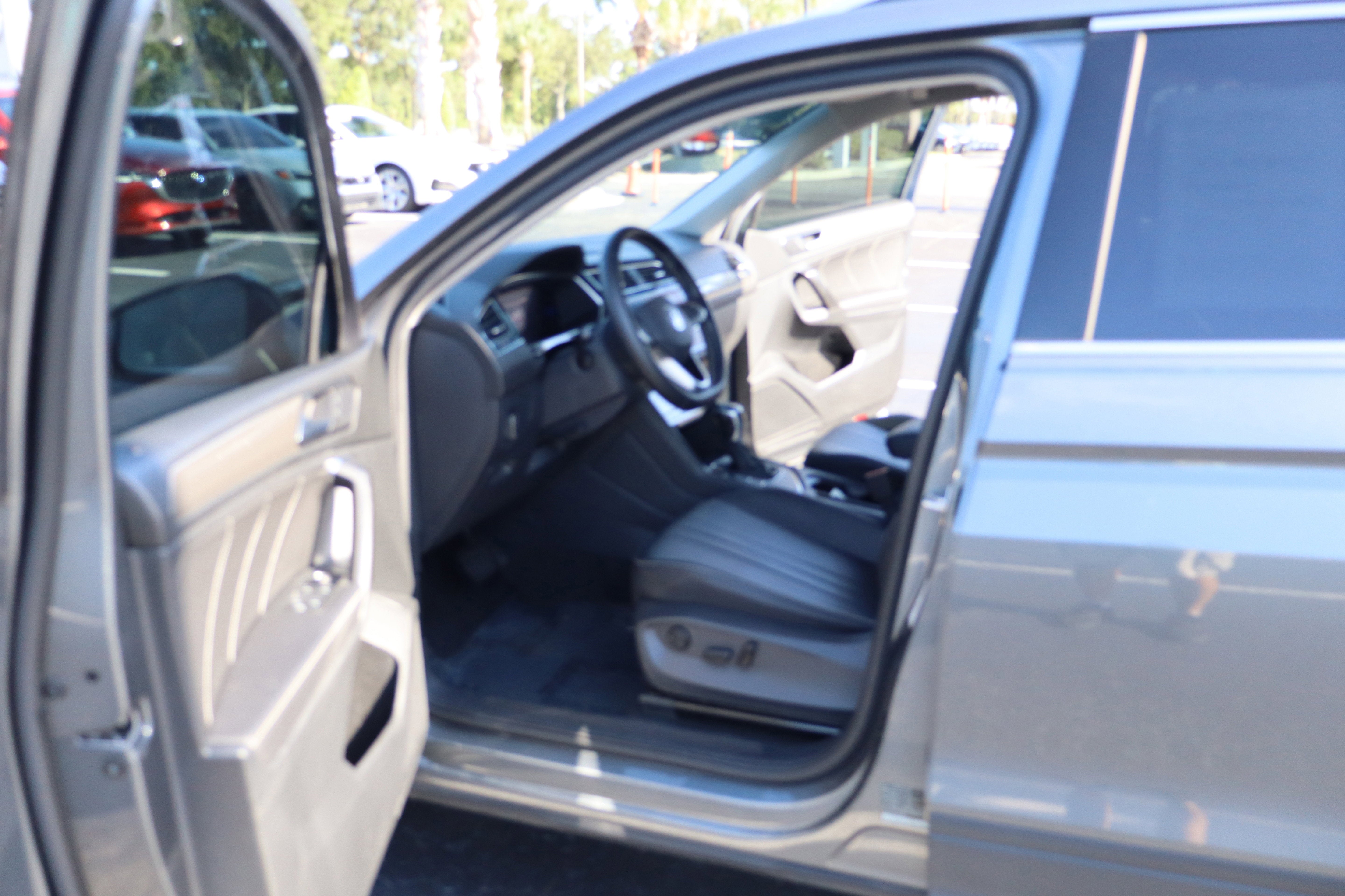 2023 Volkswagen Tiguan SE